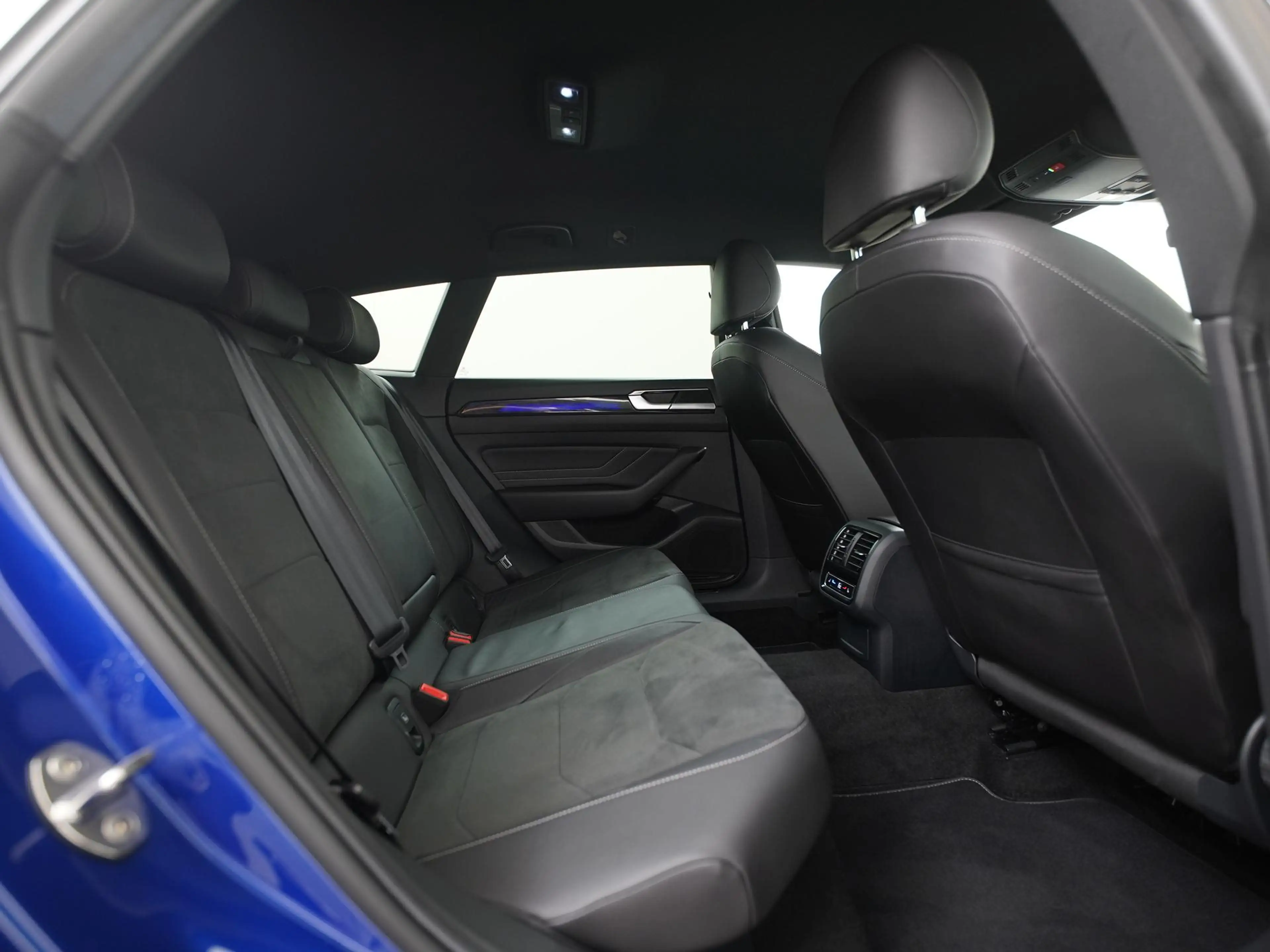 Volkswagen Arteon Shooting Brake 1.4 TSI eHybrid Elegance Business+ — photo 36