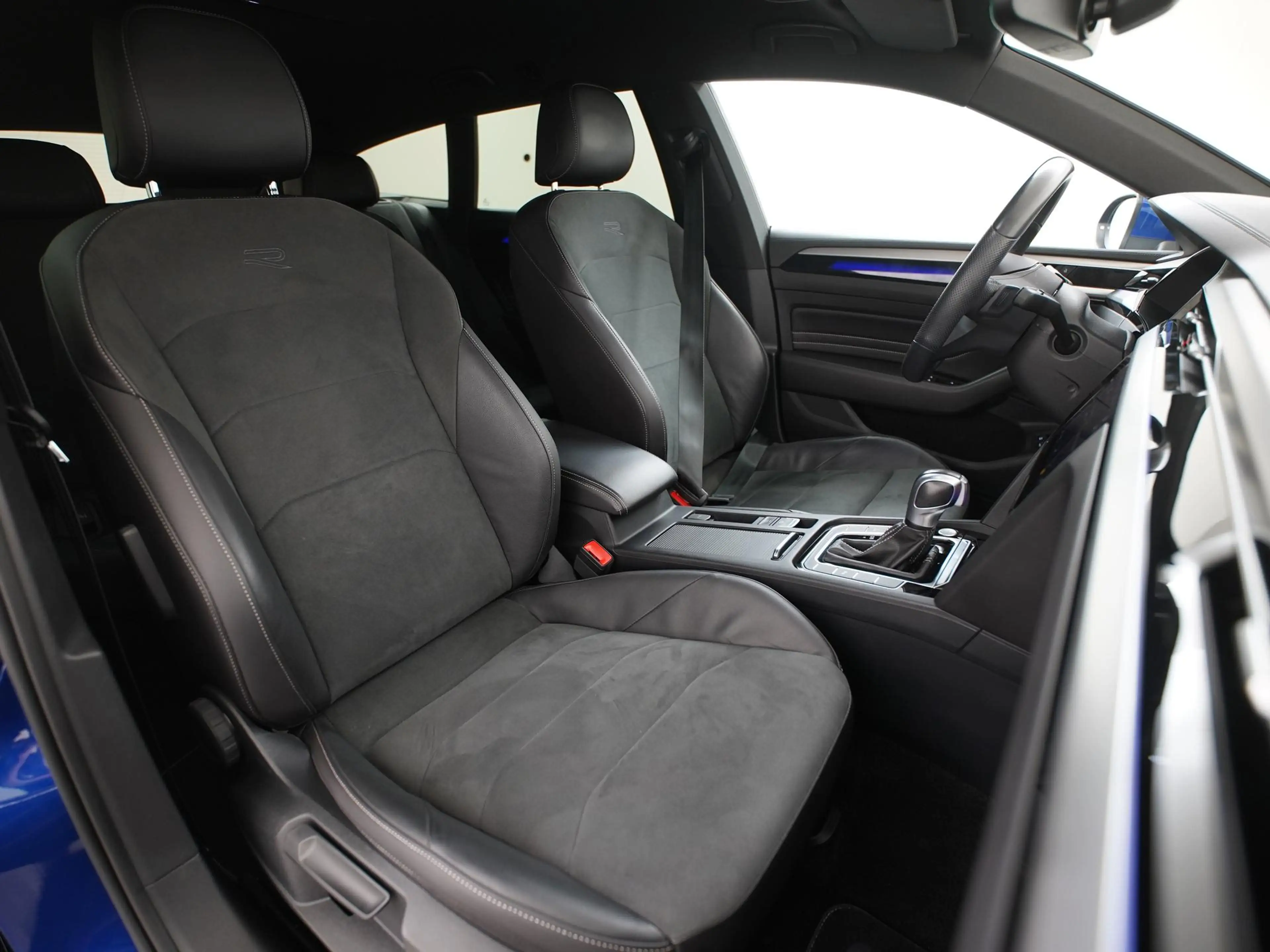 Volkswagen Arteon Shooting Brake 1.4 TSI eHybrid Elegance Business+ — photo 39