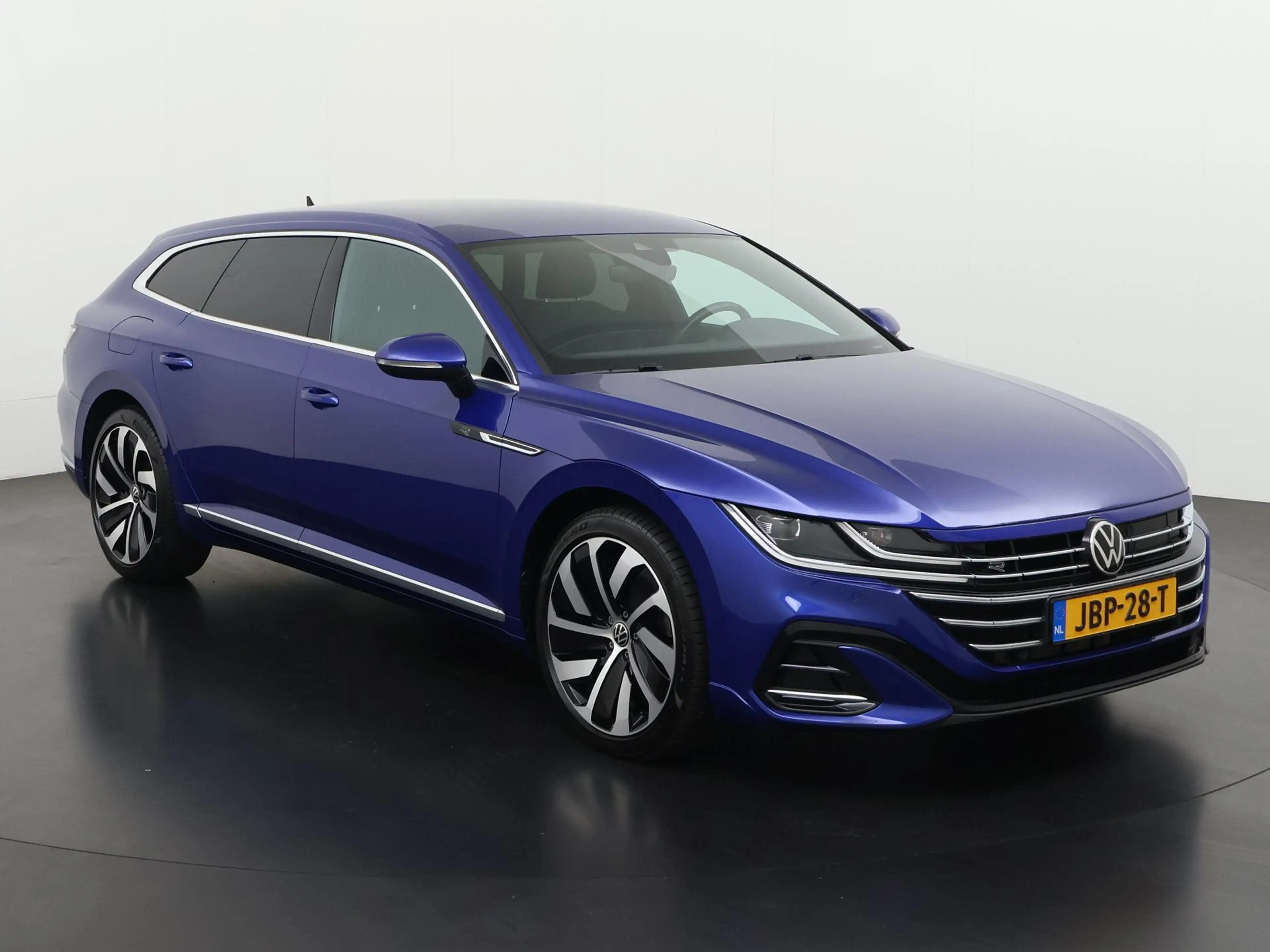 Volkswagen Arteon Shooting Brake 1.4 TSI eHybrid Elegance Business+ — photo 30