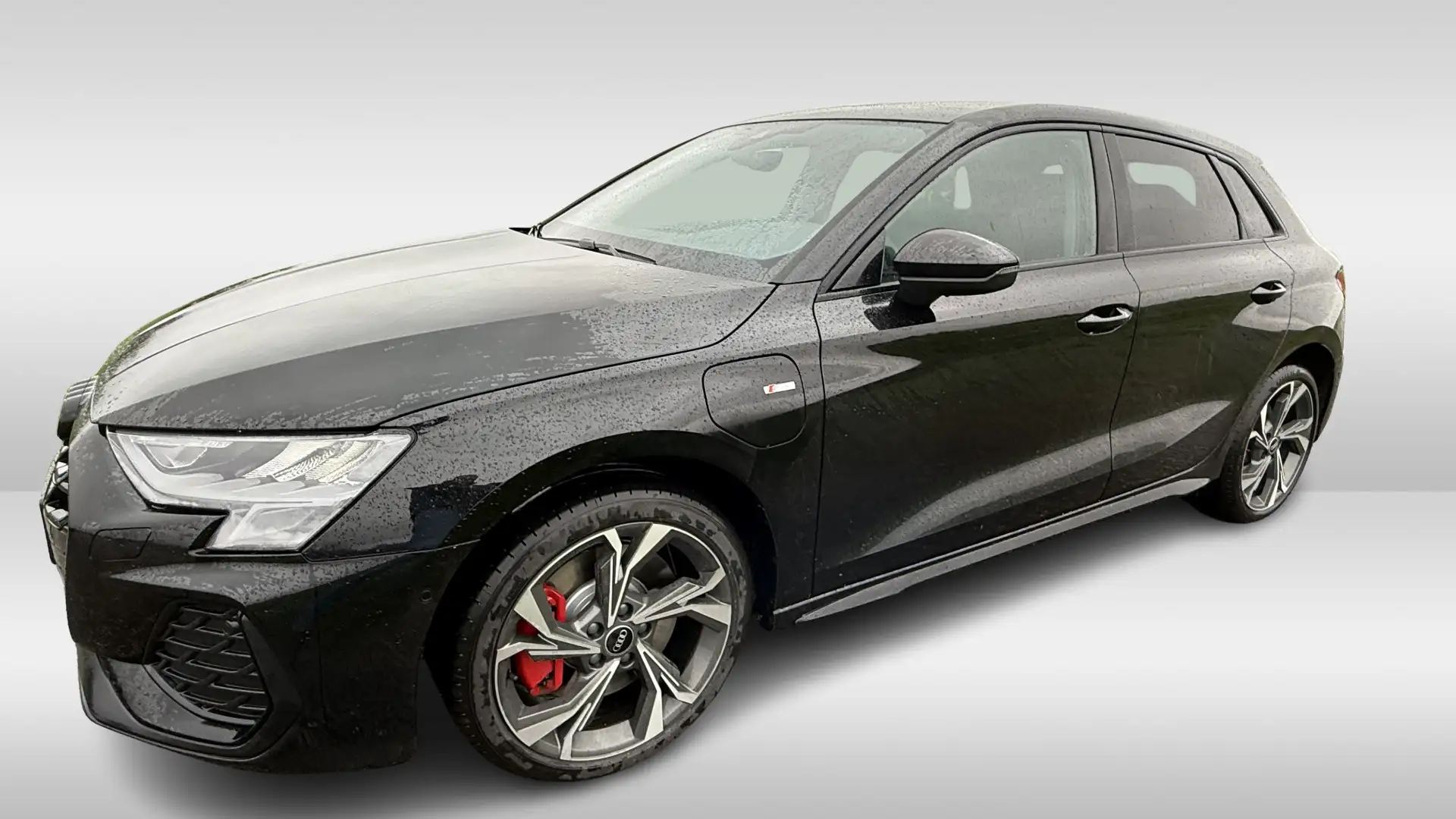 Audi A3 Sportback 45 TFSI e plug in hybride S line, 200 KW Zwart - 1