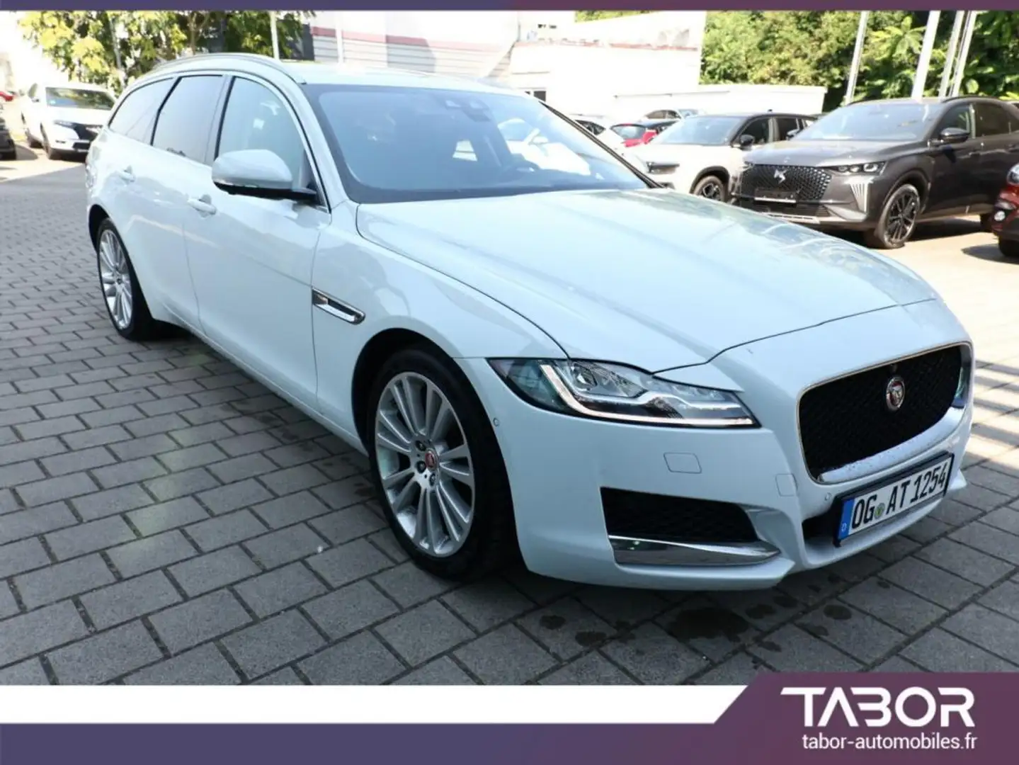 Jaguar XF Sportbrake 3.0d Aut. Portfolio Pano Blanc - 2