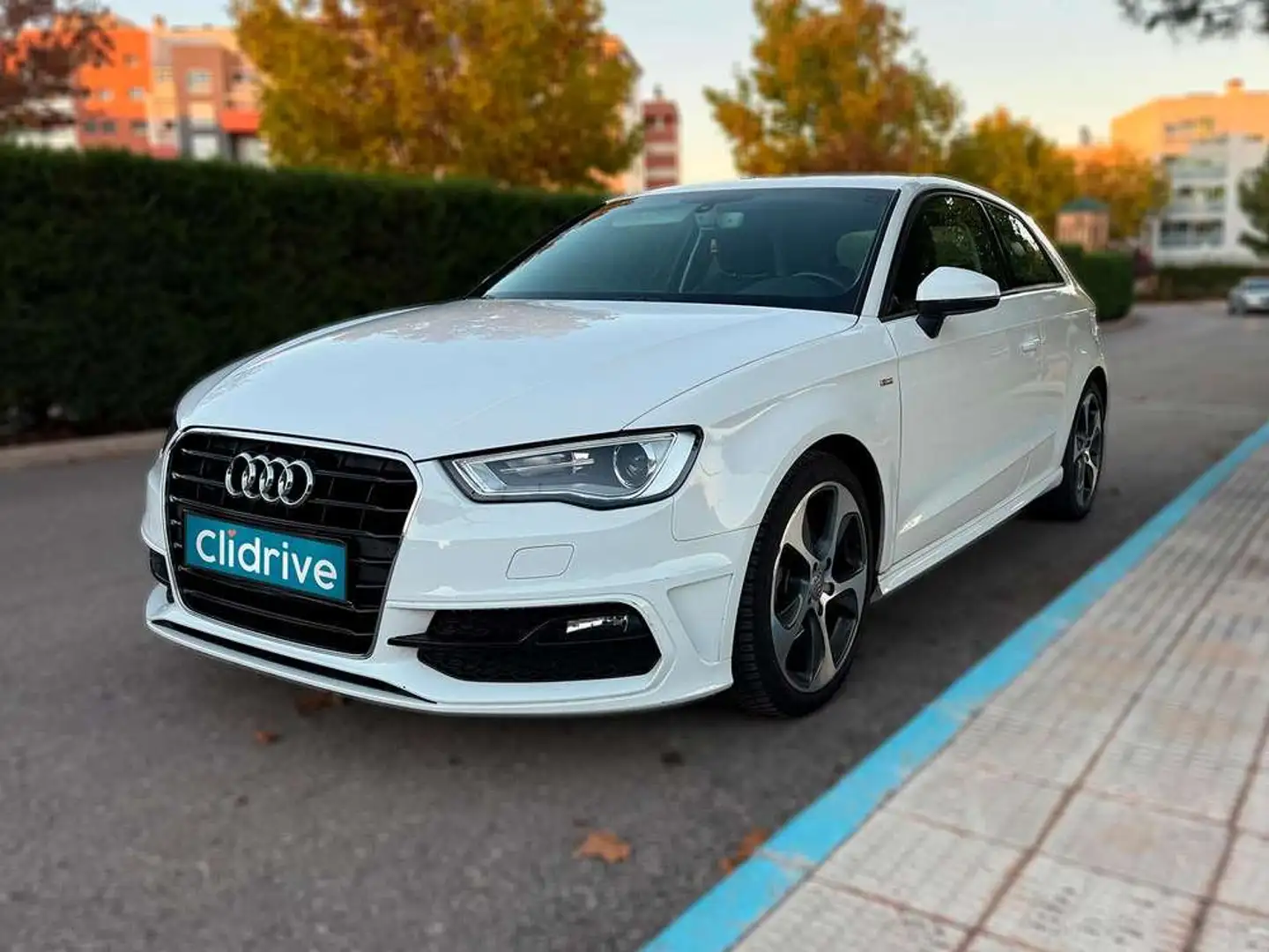 Audi A3 1.6TDI S Line Edition 81kW Blanco - 2