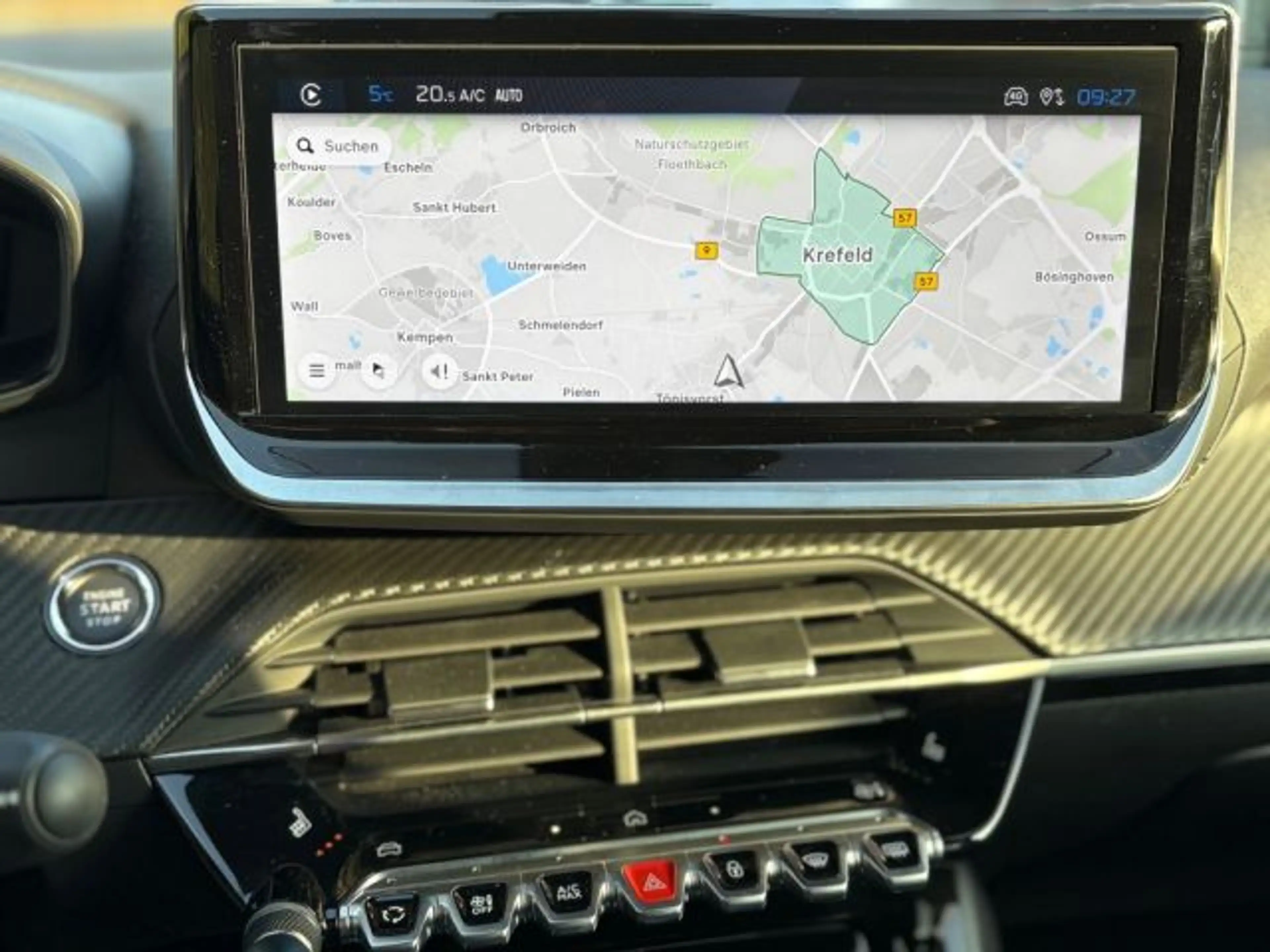 Peugeot 2008 Hybrid 136 e-DSC Allure — photo 12