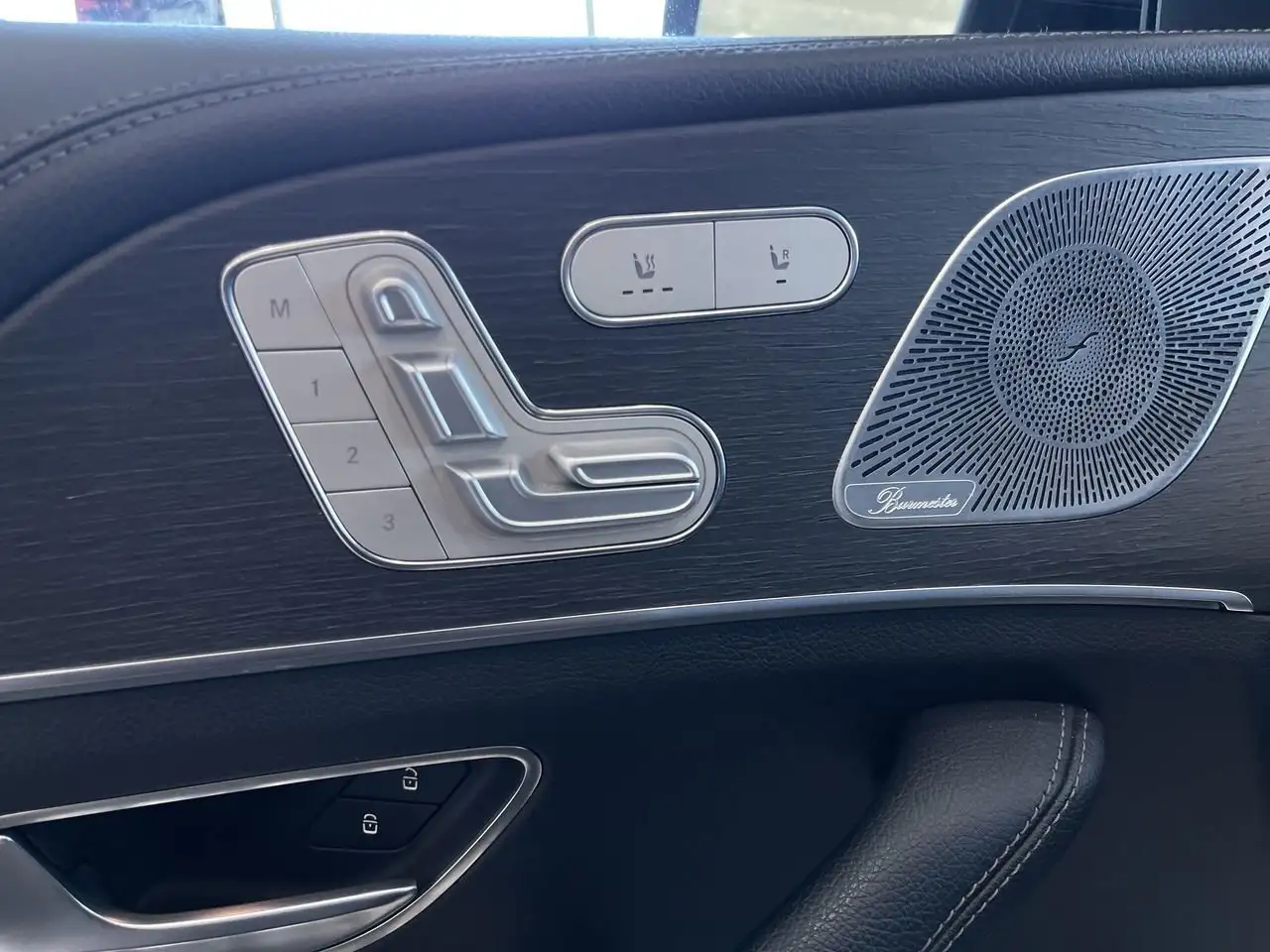 Mercedes-Benz GLE снимка Mercedes-Benz GLE