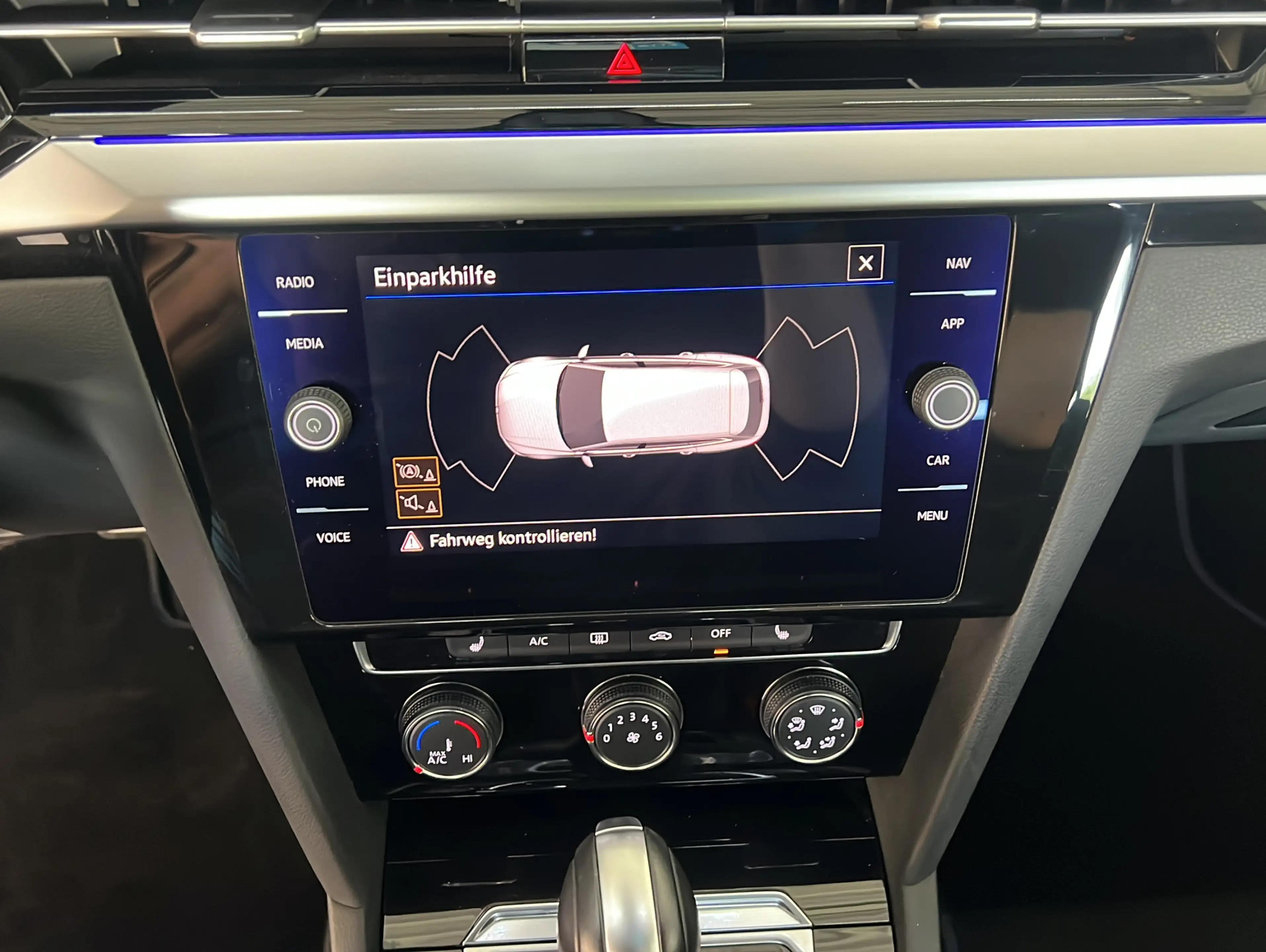 Volkswagen Arteon 2-0 TSI R 4Motion*Navi*ACC*KeyGo*DAB — photo 10