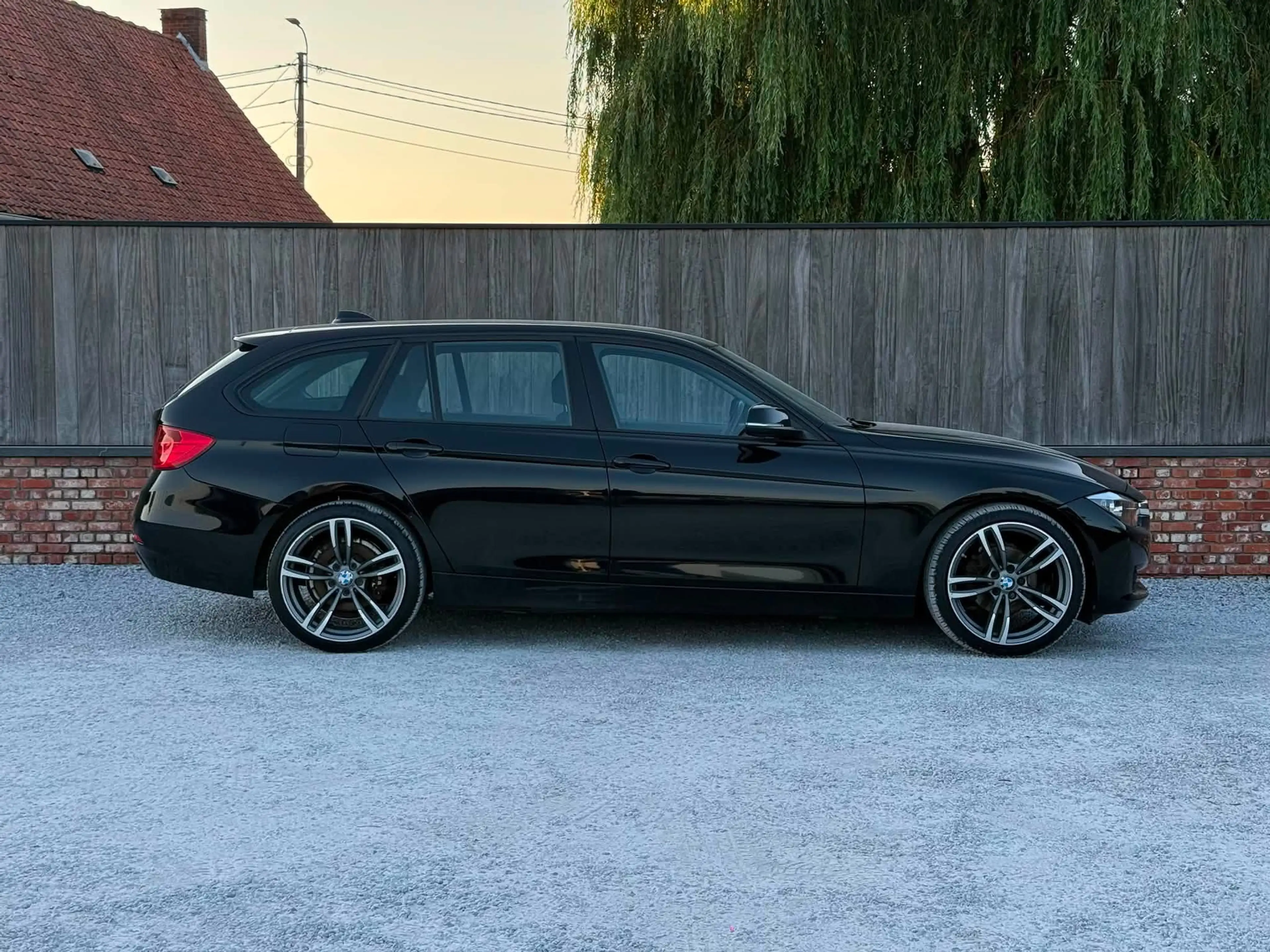 BMW 316 d touring/airco/carplay/bluetooth/205.000km — photo 6