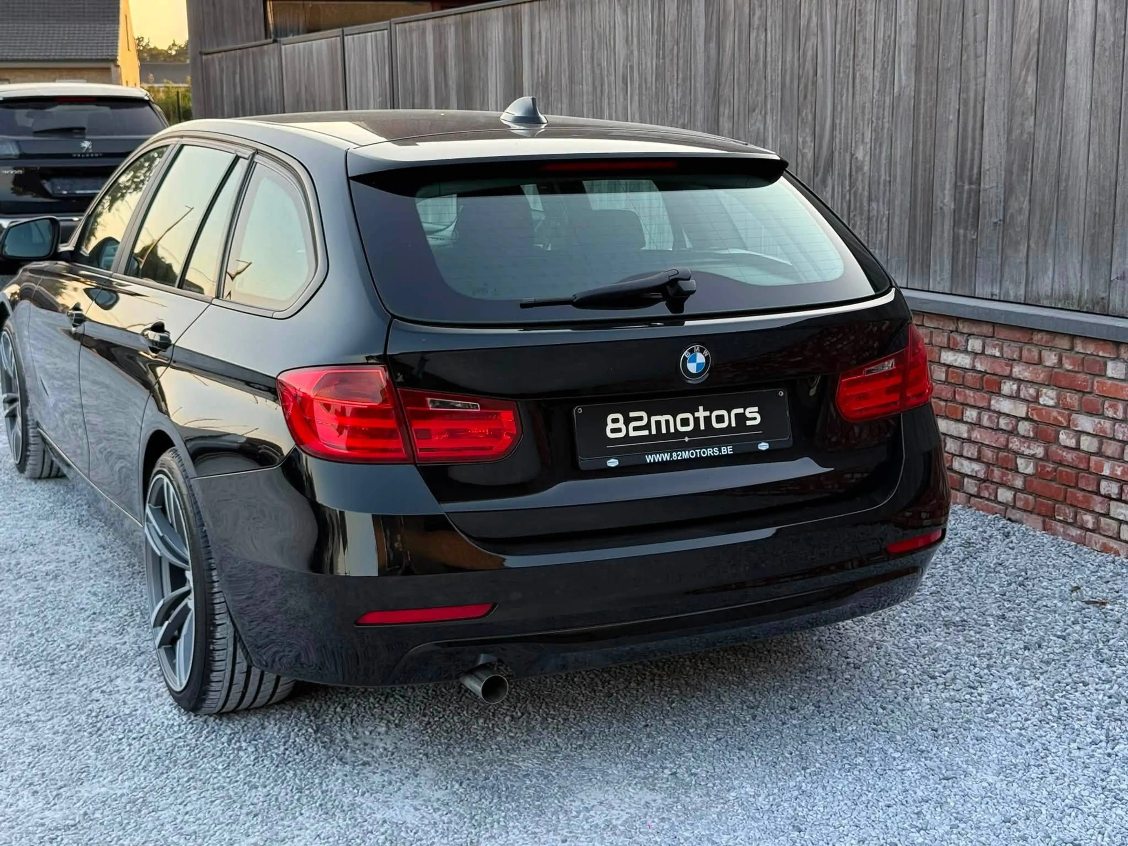 BMW 316 d touring/airco/carplay/bluetooth/205.000km — photo 8