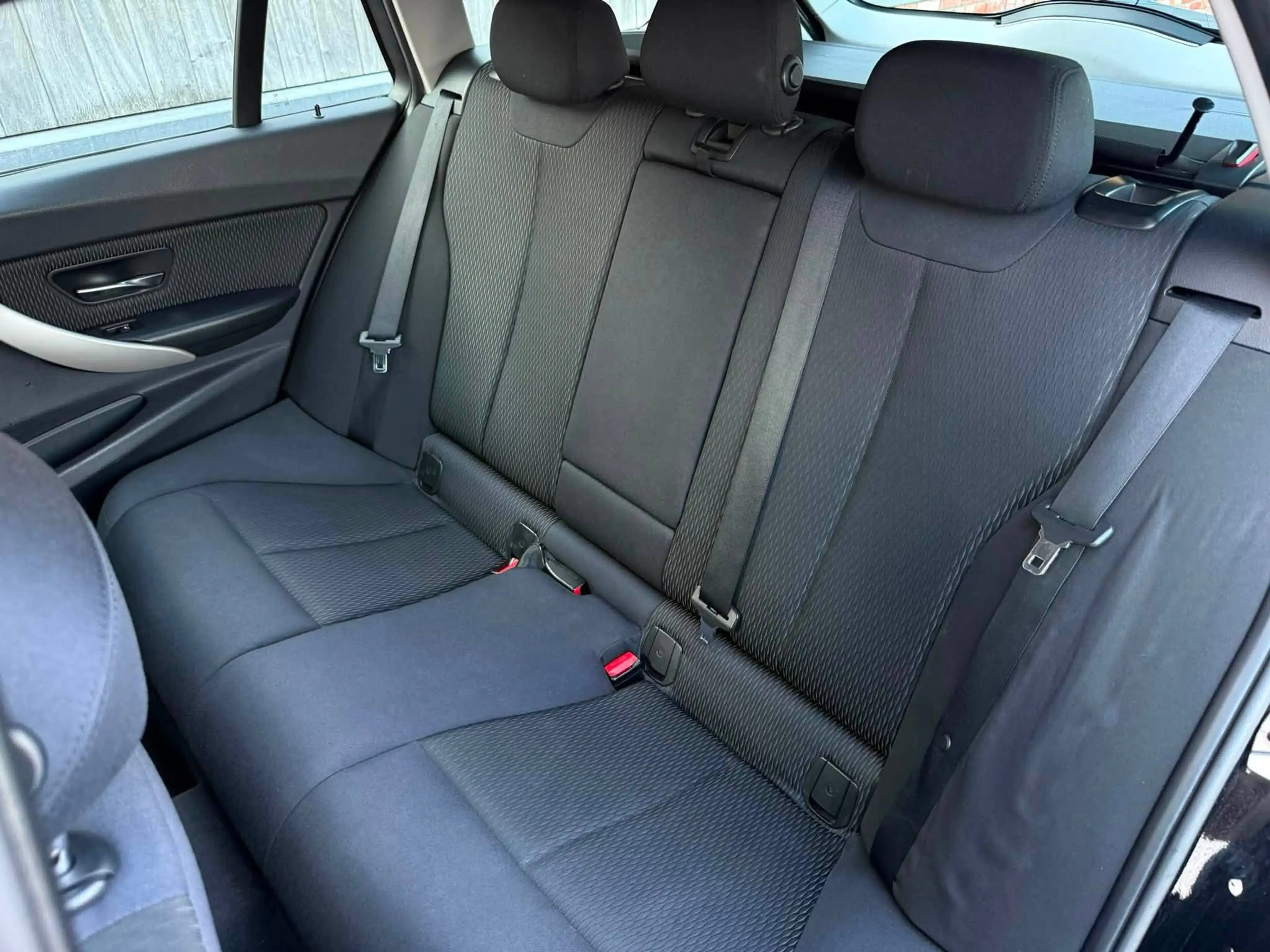 BMW 316 d touring/airco/carplay/bluetooth/205.000km — photo 10