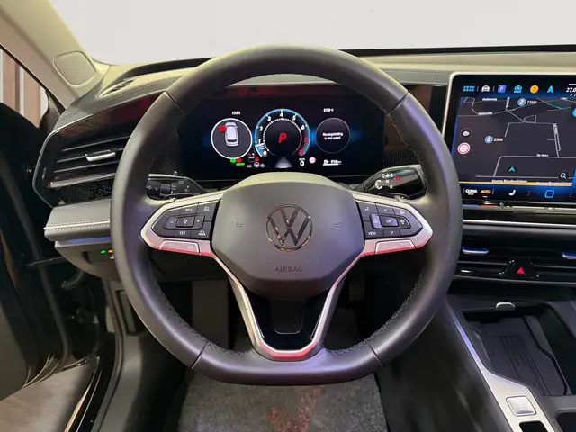 Volkswagen Passat view 15