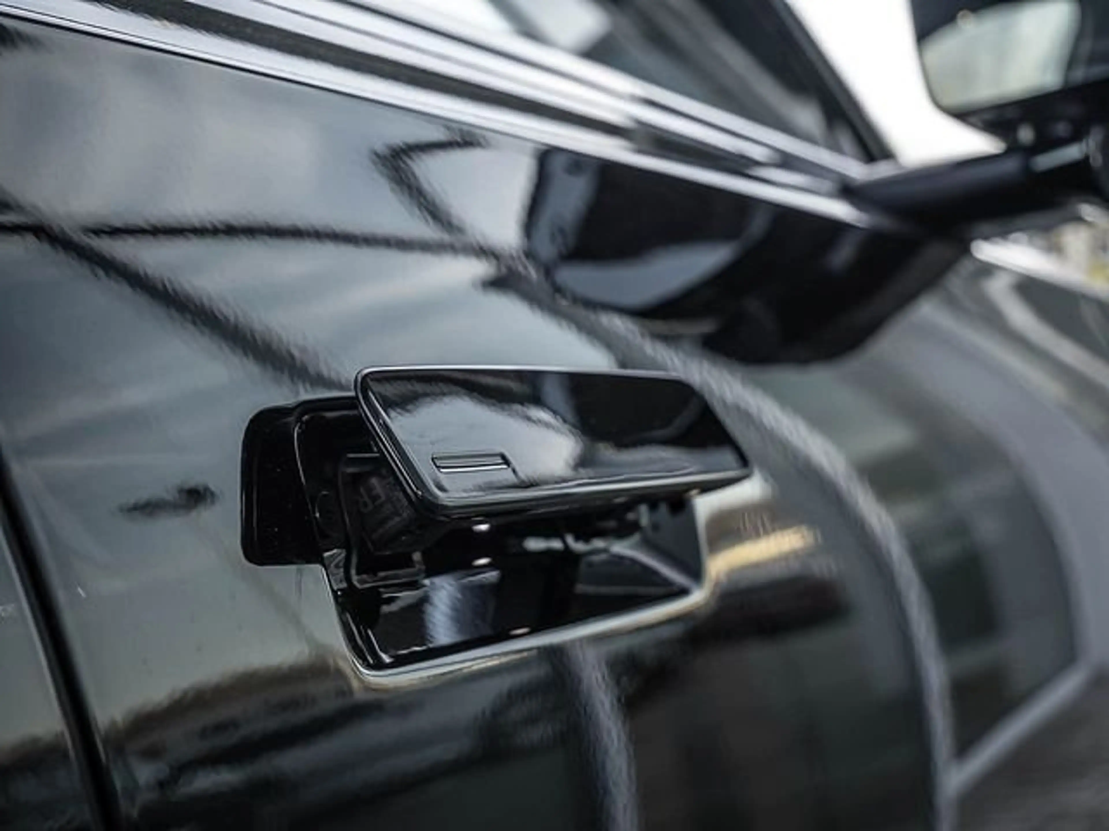 Volvo ES90 Single Motor Extended Range Ultra LED — photo 11