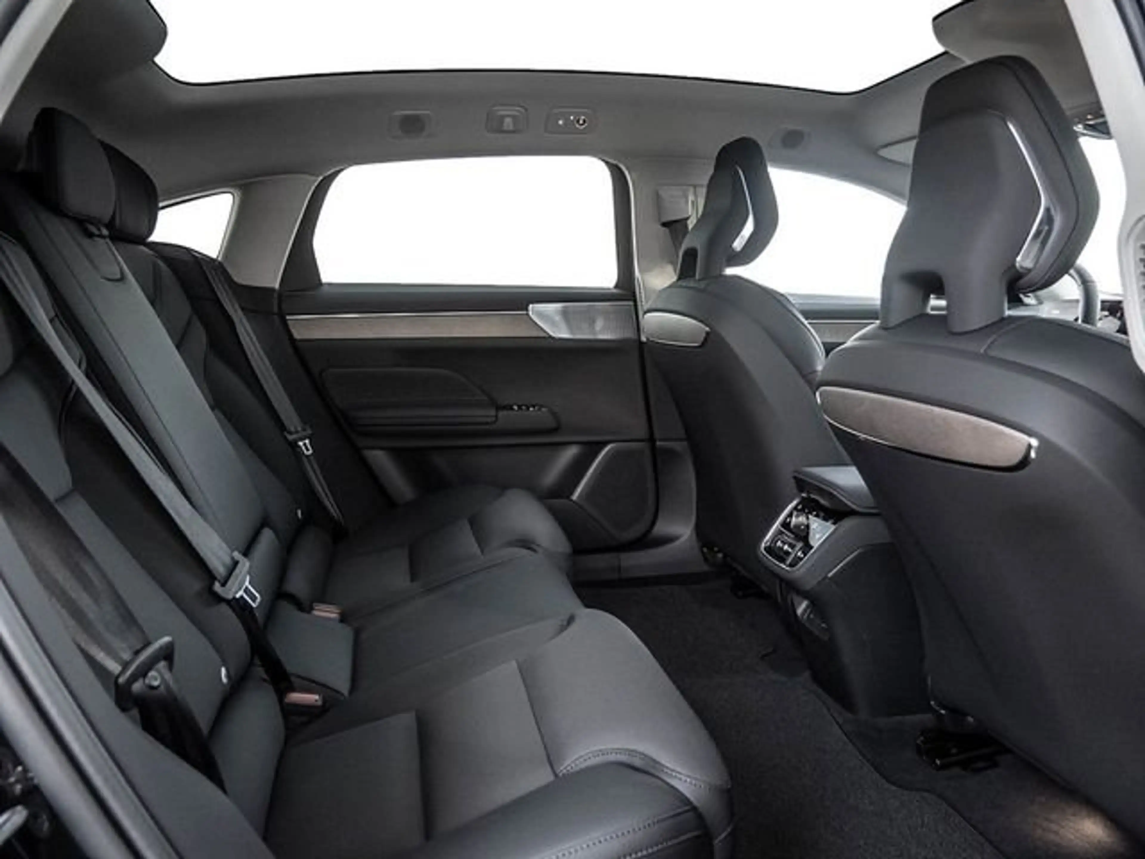 Volvo ES90 Single Motor Extended Range Ultra LED — photo 6