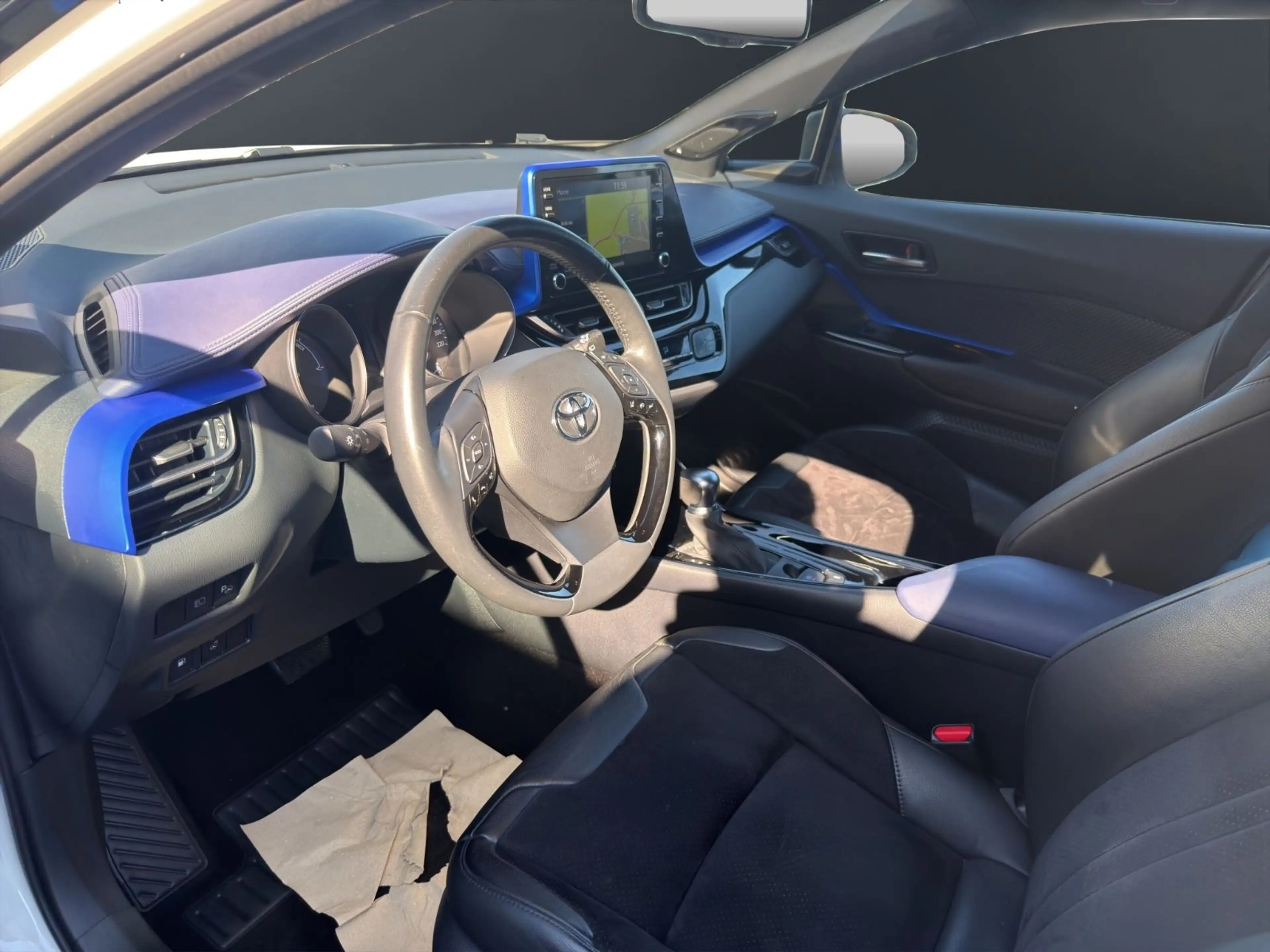 Toyota C-HR Hybrid 2.0 Style Selection*NAVI*KAM*JBL*LED — photo 12