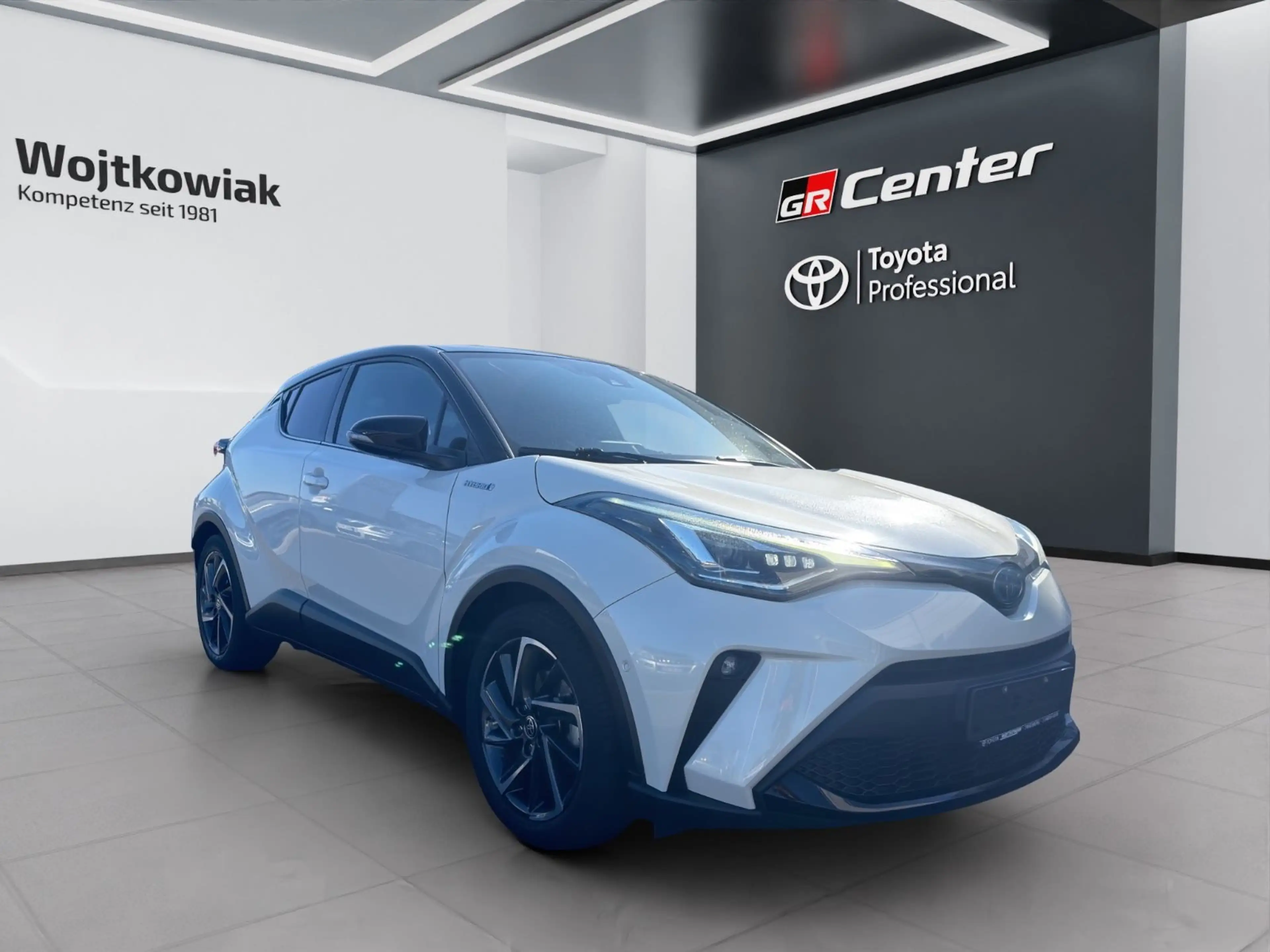 Toyota C-HR Hybrid 2.0 Style Selection*NAVI*KAM*JBL*LED — photo 5