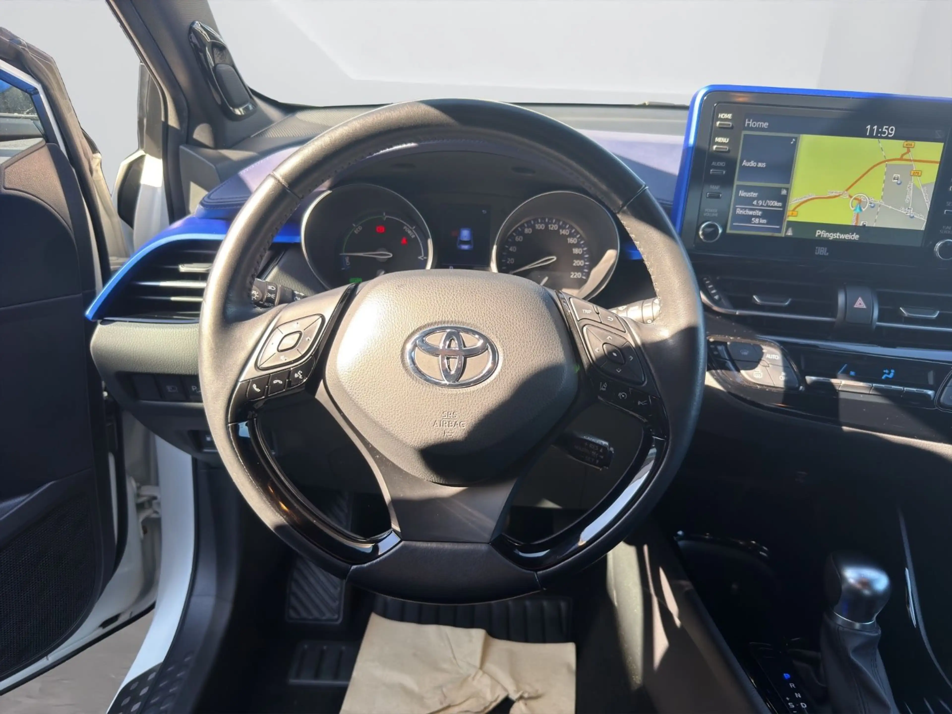 Toyota C-HR Hybrid 2.0 Style Selection*NAVI*KAM*JBL*LED — photo 13