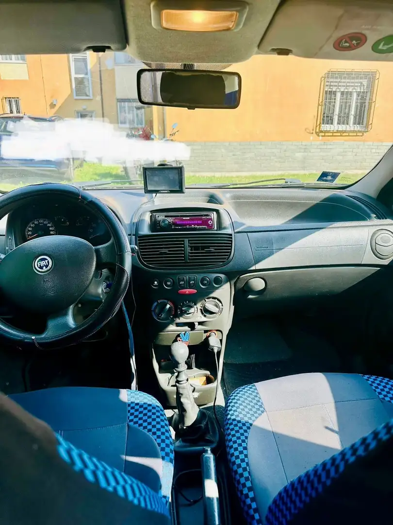 Fiat Punto 3p 1.2 16v Sporting c/2airbag speedgear - 2