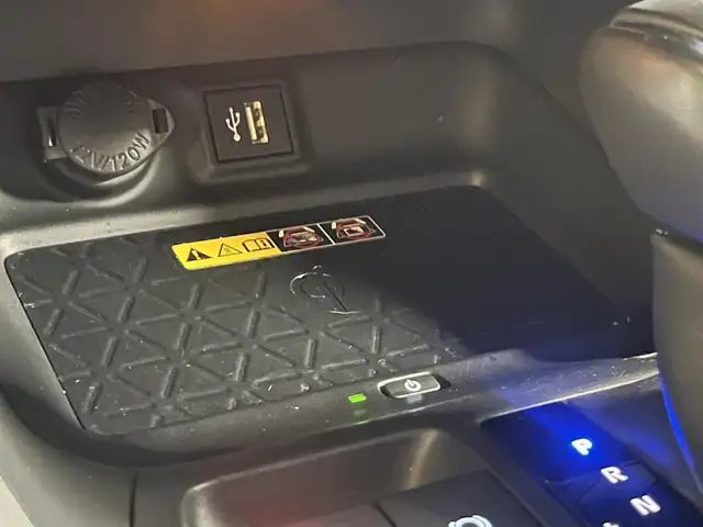 Toyota Rav4 view 8
