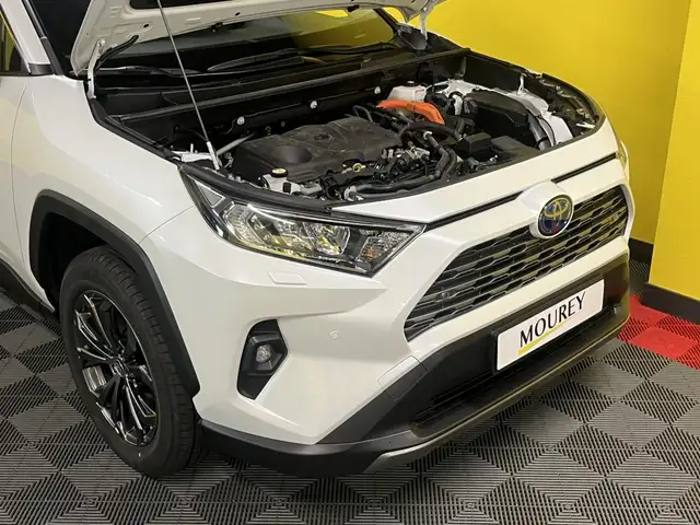 Toyota Rav4 view 2
