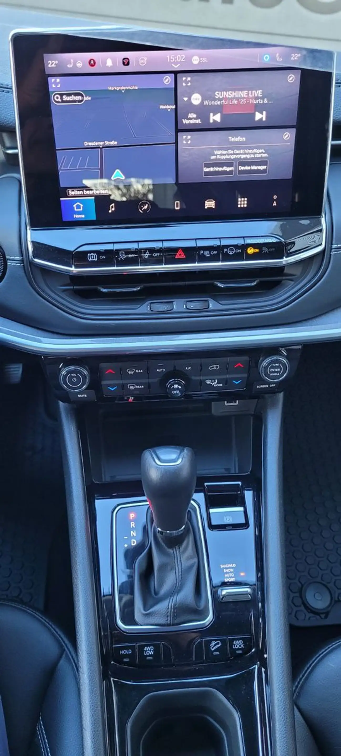 Jeep Compass S Plug-In Hybrid 4WD — photo 11