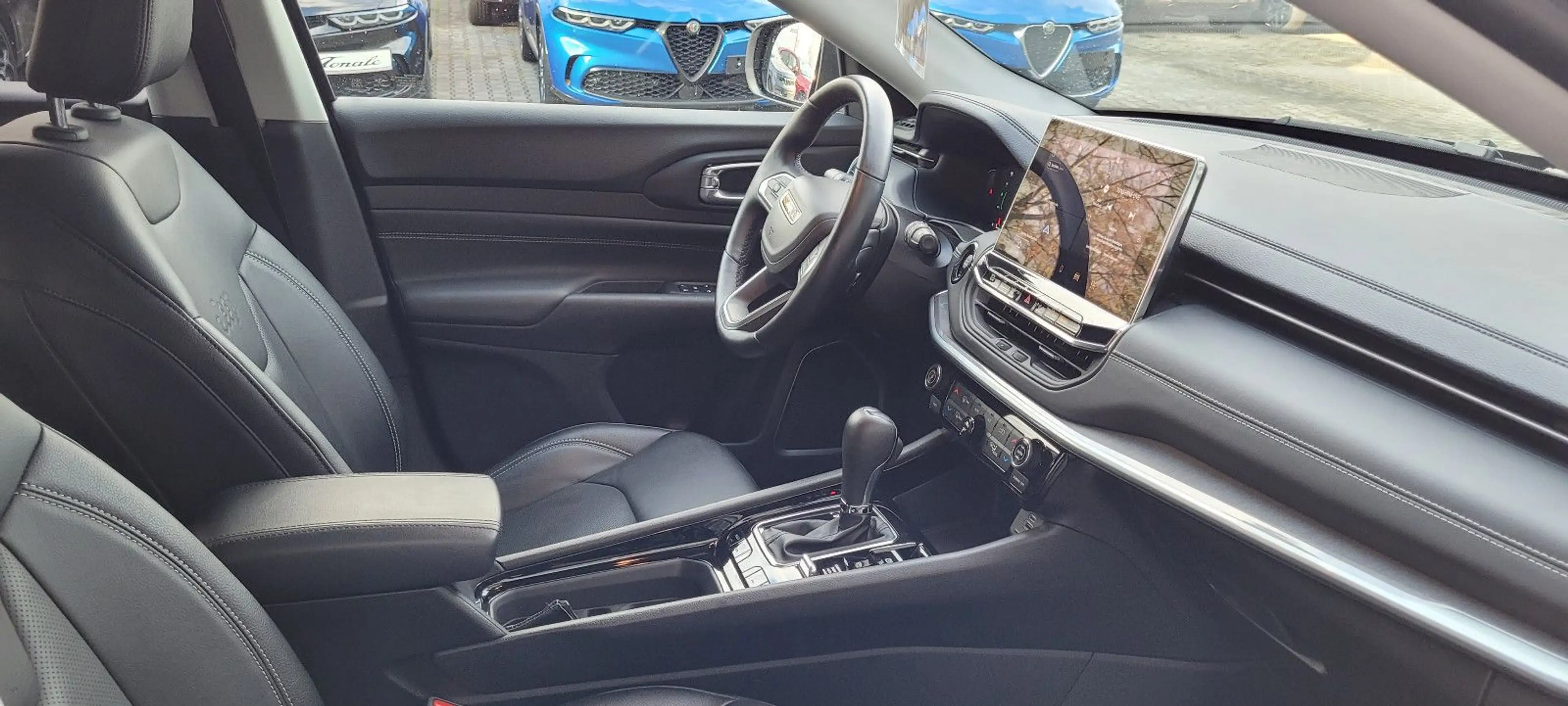 Jeep Compass S Plug-In Hybrid 4WD — photo 7