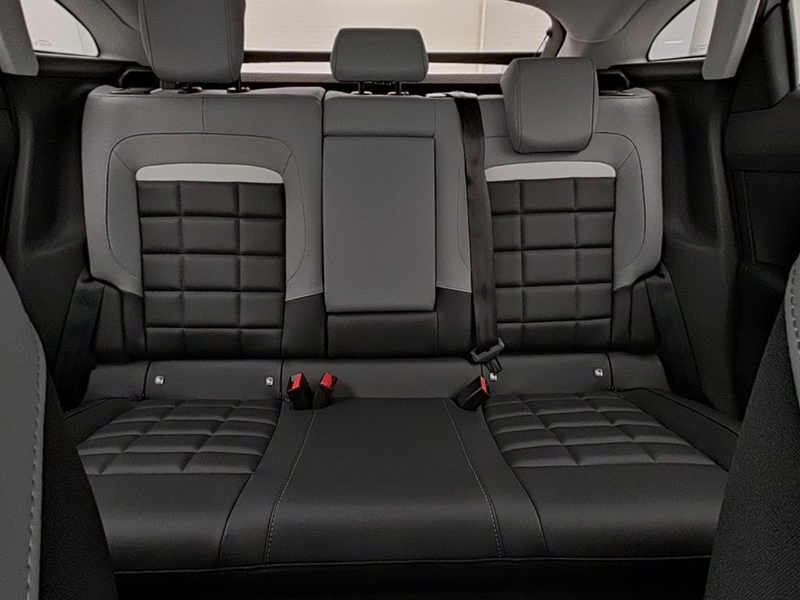 Citroen C4 Hybrid 145 Doppelkupplung 6-Gang MAX — photo 17