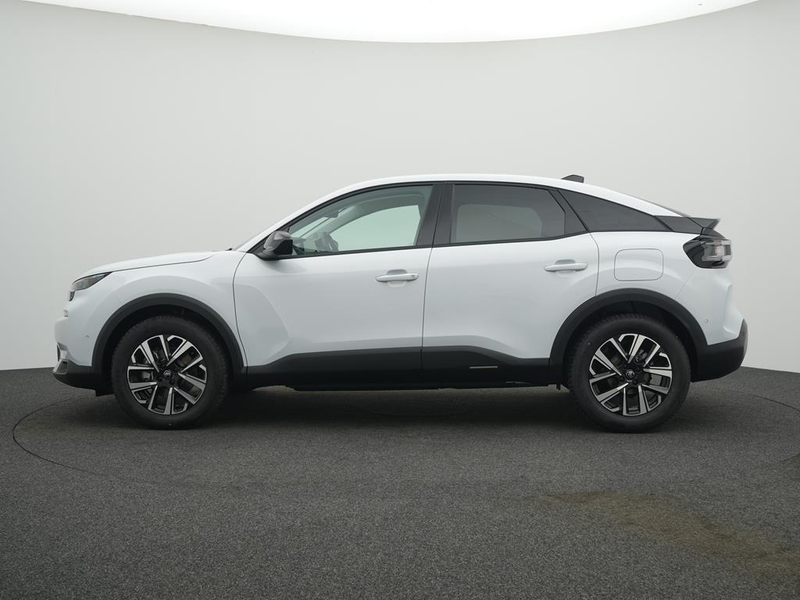 Citroen C4 Hybrid 145 Doppelkupplung 6-Gang MAX — photo 6