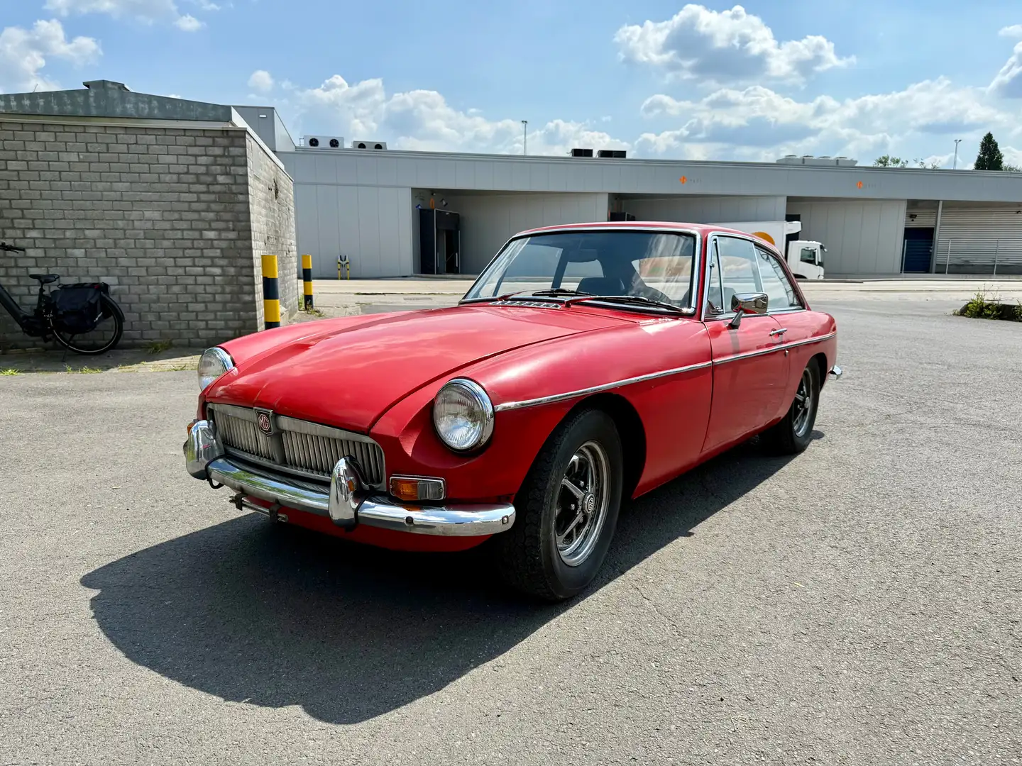 MG MGB GT Rouge - 1