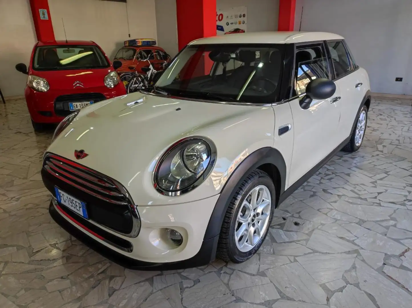 MINI One 1.5 One D Hype 5 porte Bianco - 2