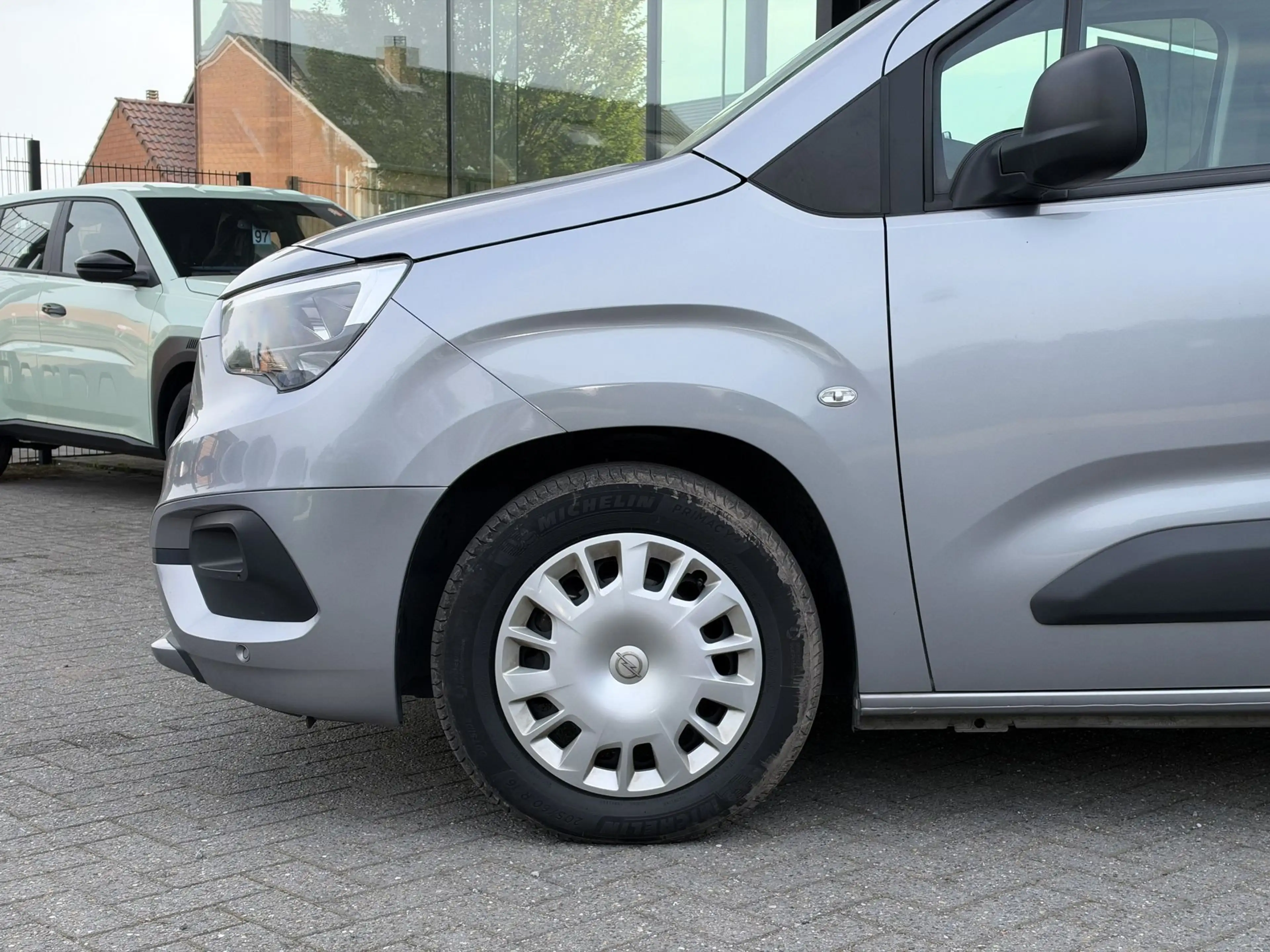 Opel Combo Life Edition 1.2T 110pk *Navi*Camera*CarPlay* — photo 7