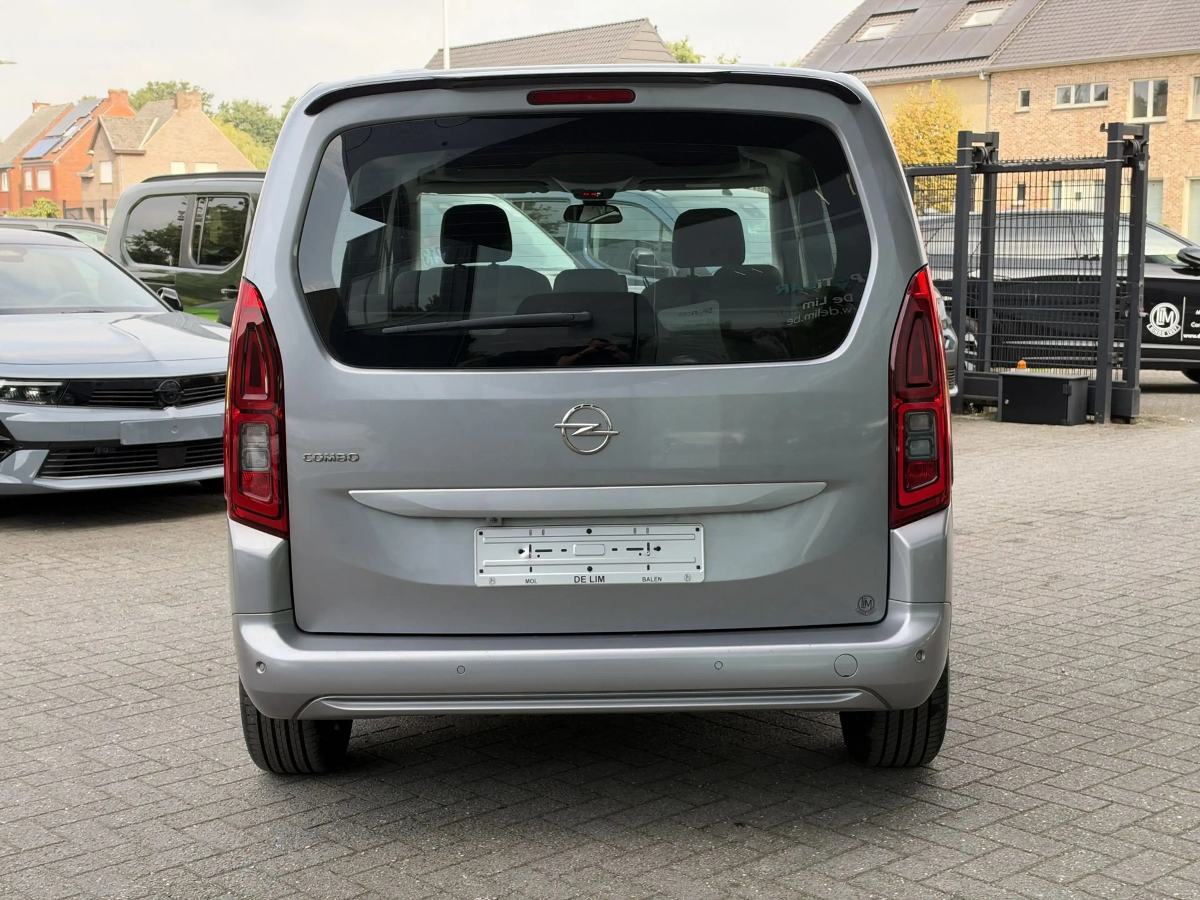 Opel Combo Life Edition 1.2T 110pk *Navi*Camera*CarPlay* — photo 6