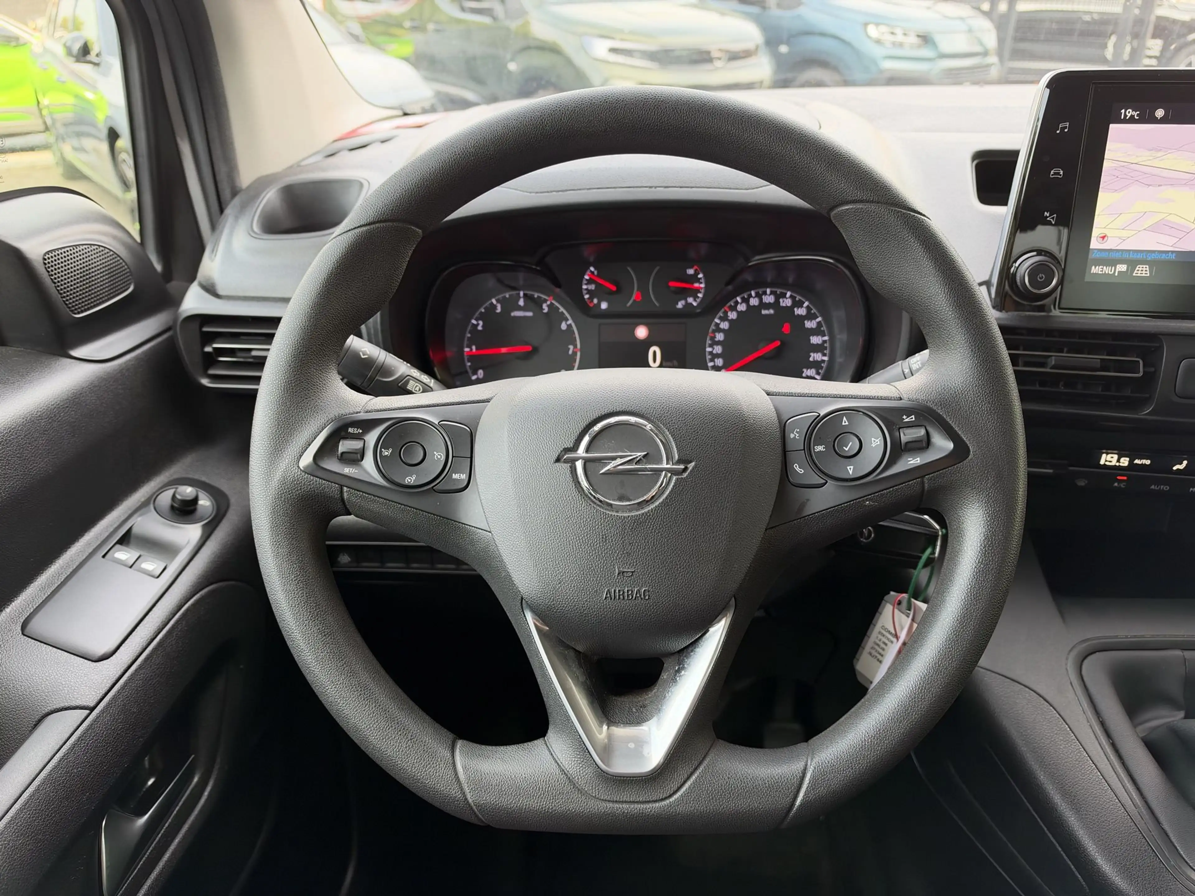 Opel Combo Life Edition 1.2T 110pk *Navi*Camera*CarPlay* — photo 12