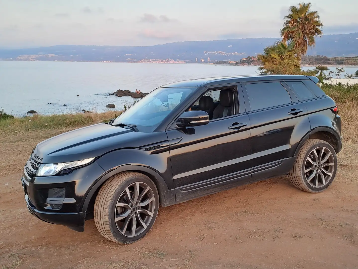 Land Rover Range Rover Evoque Range Rover Evoque I 2011 5p 2.2 td4 Dynamic 150cv Nero - 2