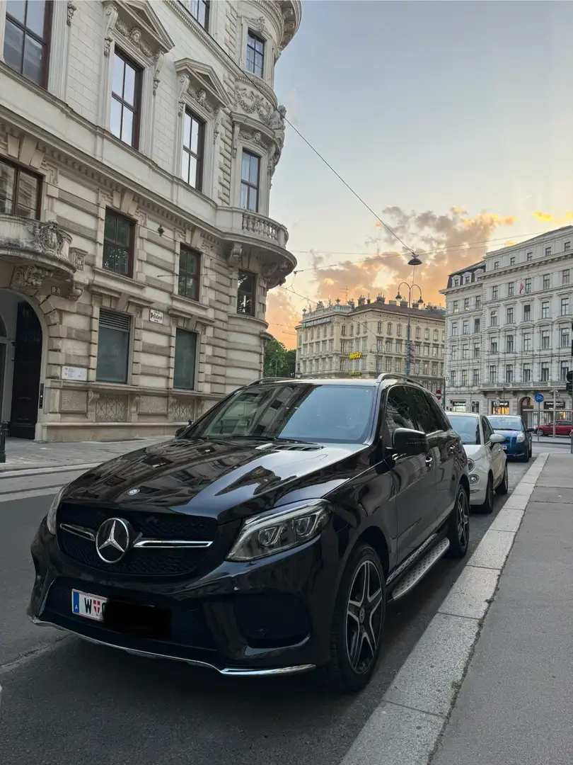 Mercedes-Benz GLE 250 d 4Matic Aut. 9-G Tronic Amg-Line - 1