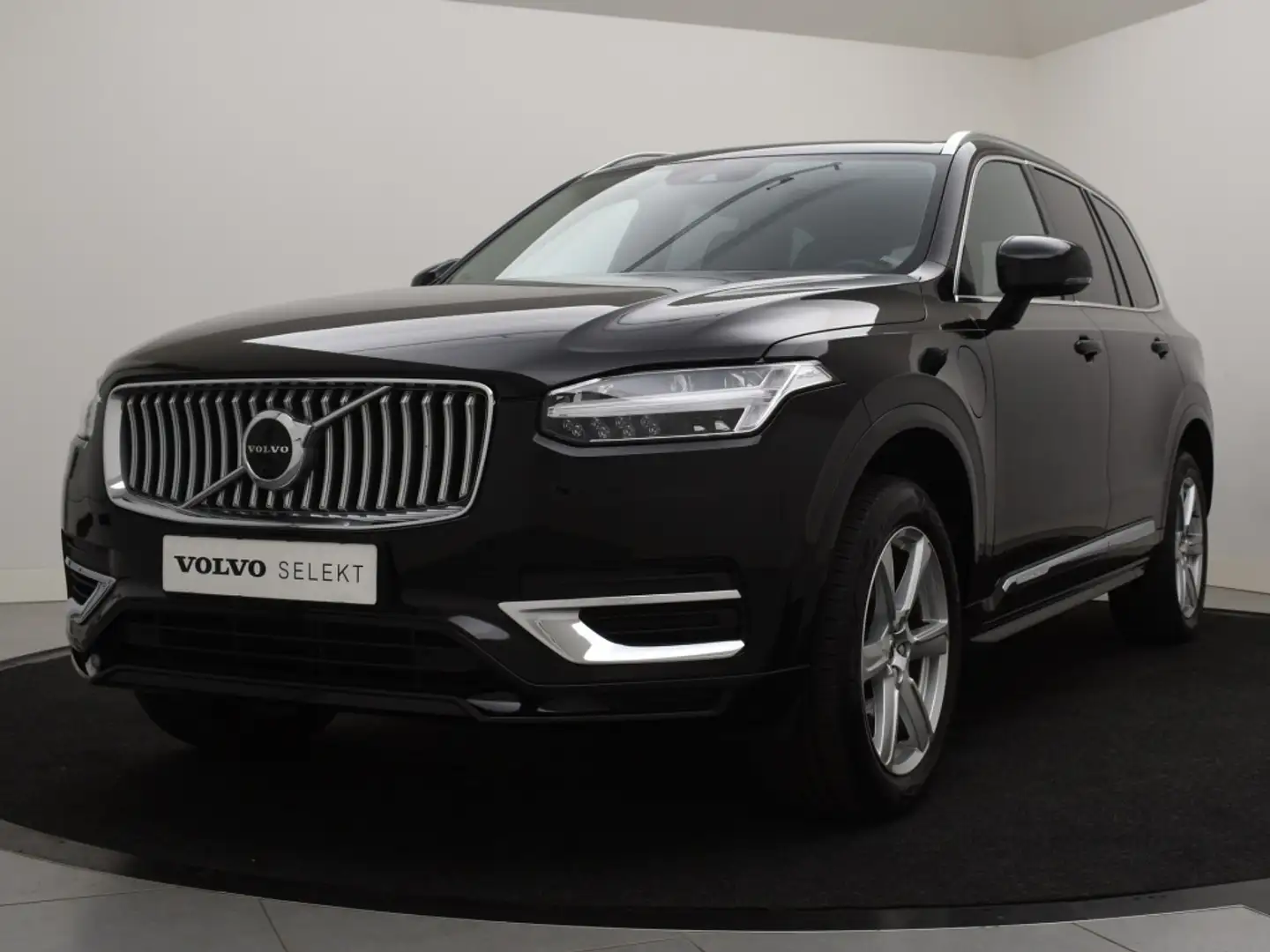 Volvo XC90 T8 PLUG-IN HYBRID MOMENTUM+ LUCHTVERING 360GR CAM Zwart - 2