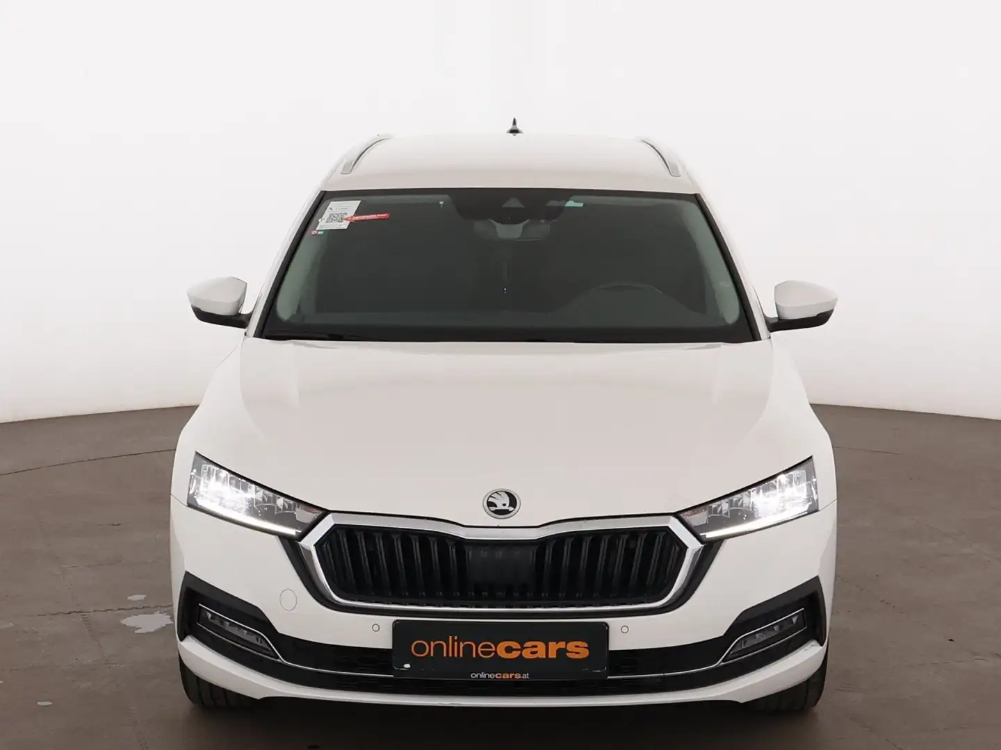 Skoda Octavia Combi 1.0 TSI Style Aut LED AHK SITZHZG Weiß - 2