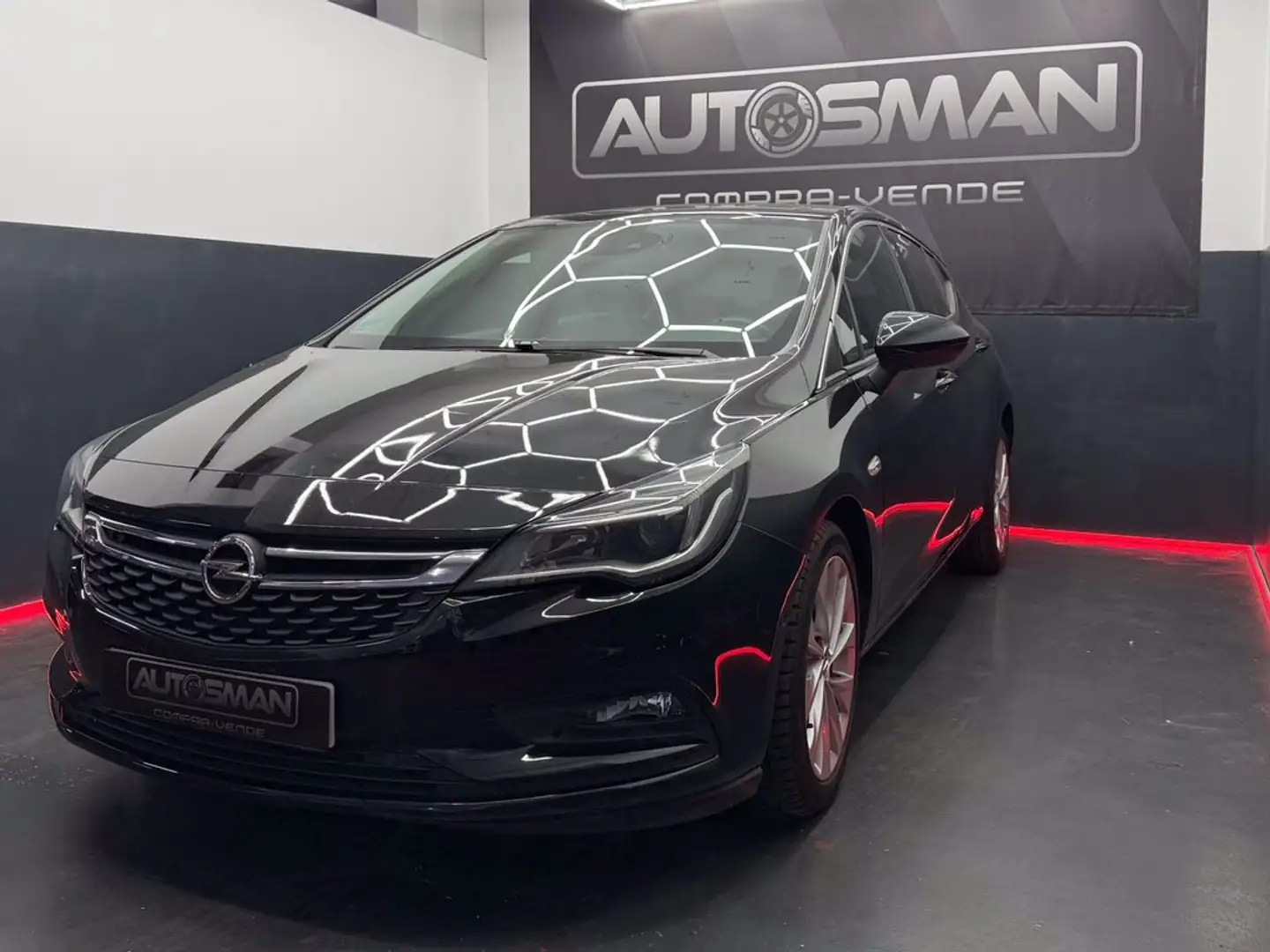 Opel Astra 1.6CDTi S/S Excellence 136 Negro - 2