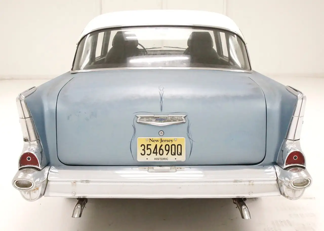 Chevrolet 2-Door Sedan, foto 4
