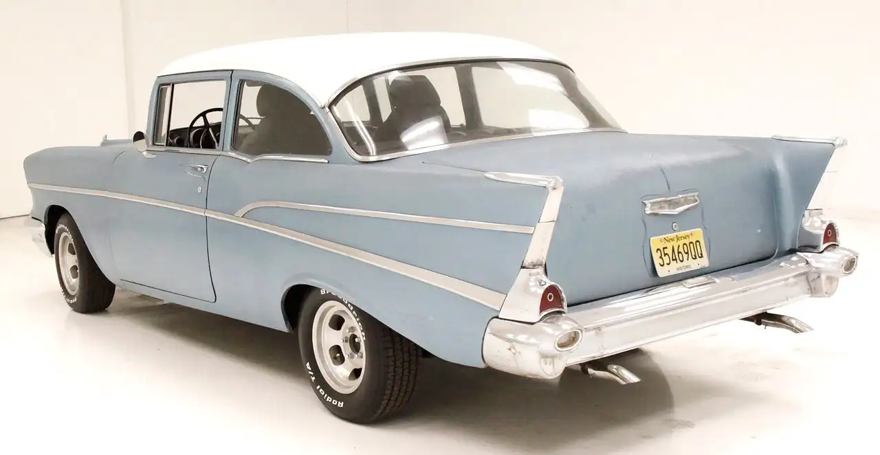 Chevrolet 2-Door Sedan, foto 3
