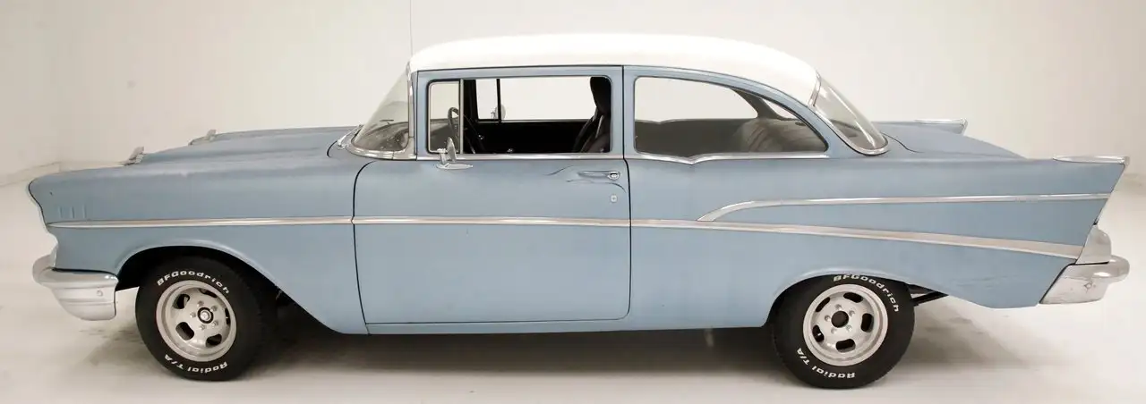 Chevrolet 2-Door Sedan, foto 2