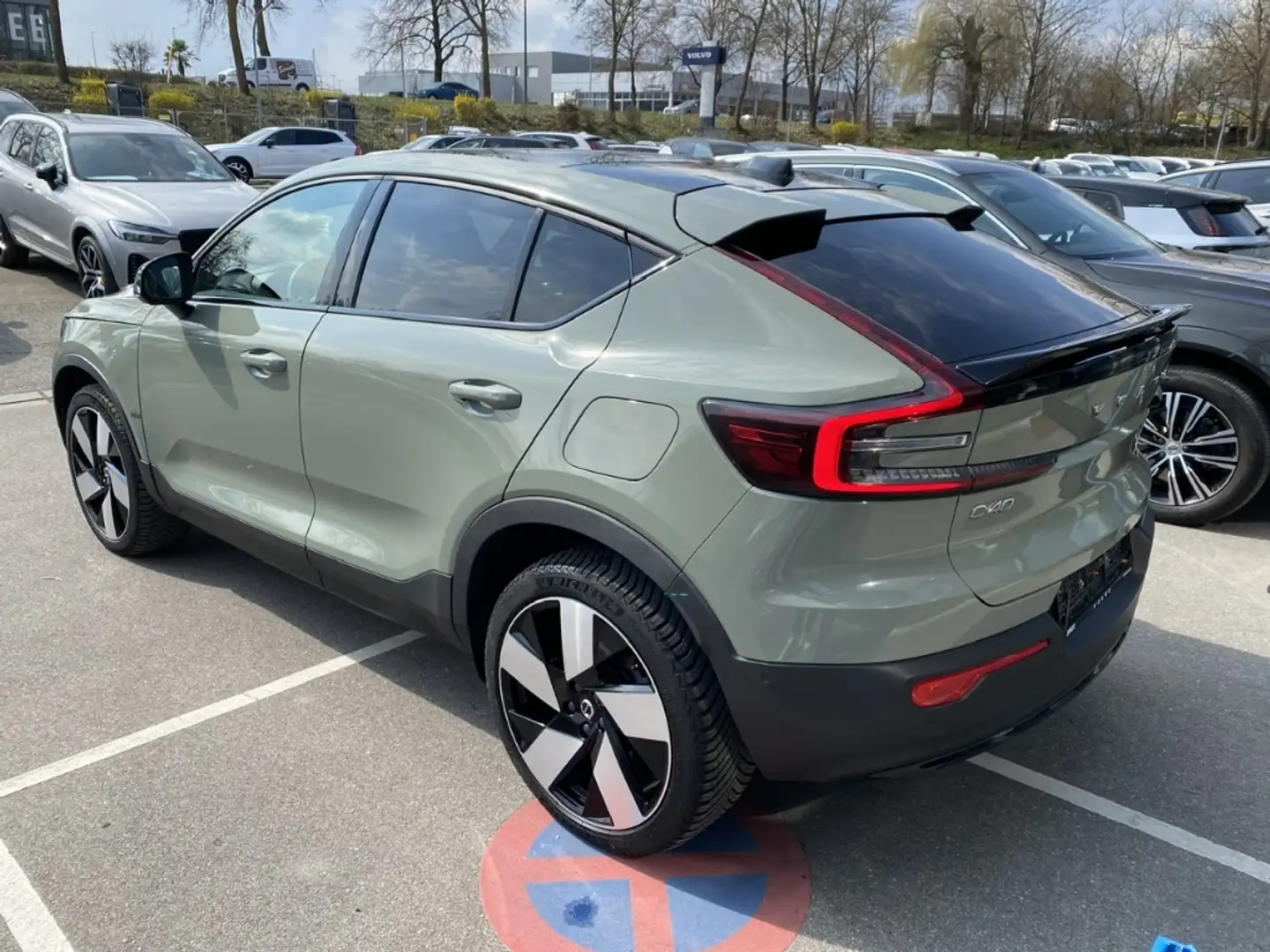 Volvo C40 Ultimate Recharge Pure Electric AWD Twin StandHZG Verde - 2