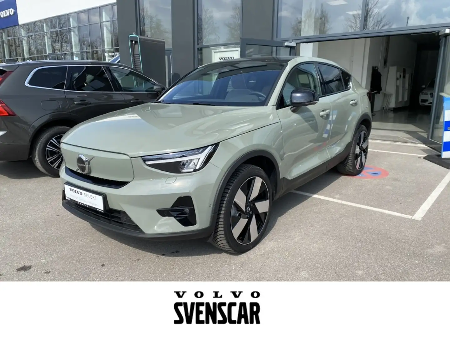 Volvo C40 Ultimate Recharge Pure Electric AWD Twin StandHZG Verde - 1