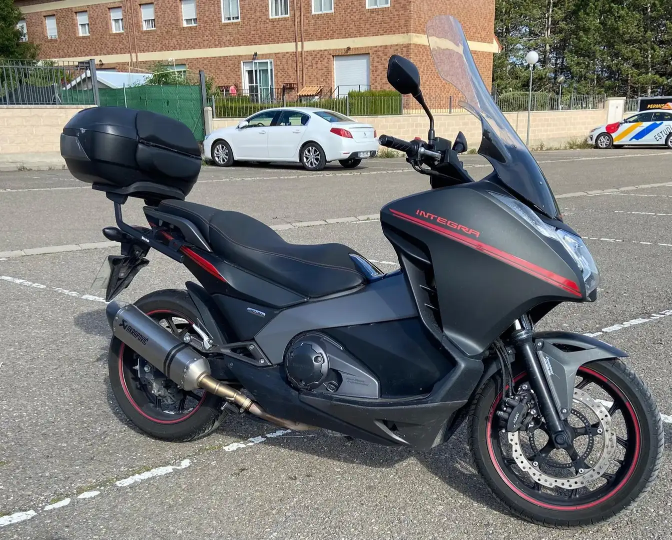 Honda Integra 700 Negru - 1