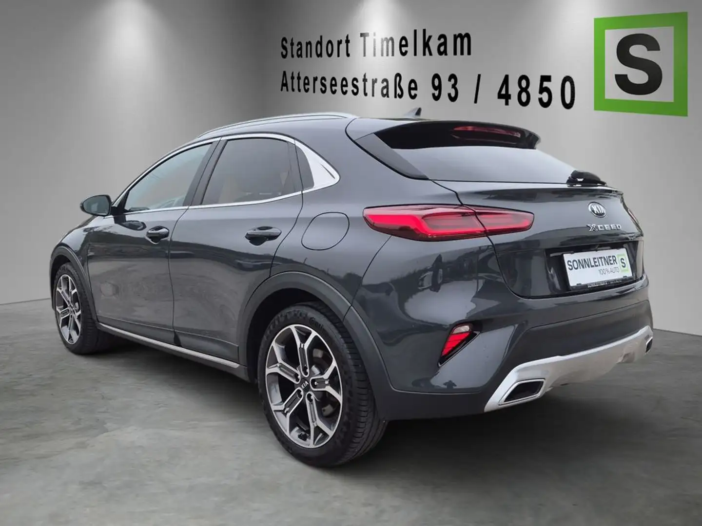 Kia XCeed XCEED Gold 1,5 T-GDI Grau - 2