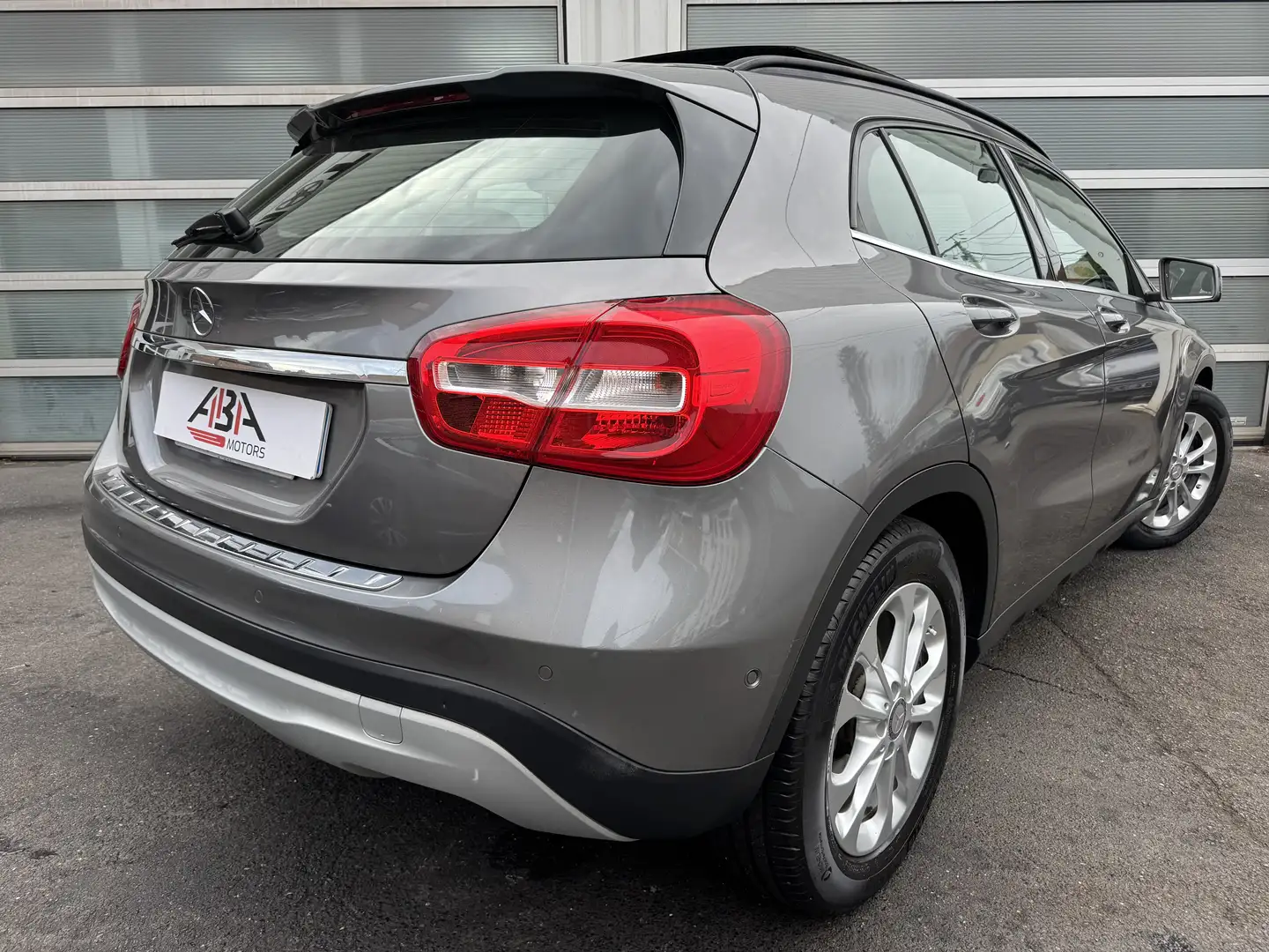 Mercedes-Benz GLA 200 Classe CDI Intuition 7-G DCT A - 2