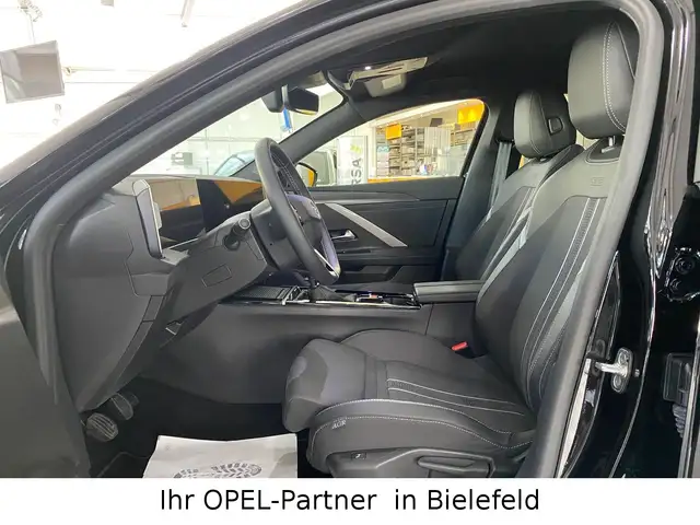 Opel Astra view 12