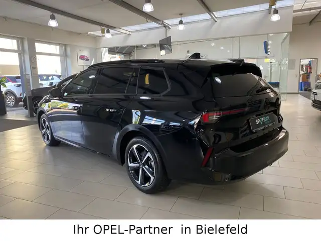 Opel Astra view 6