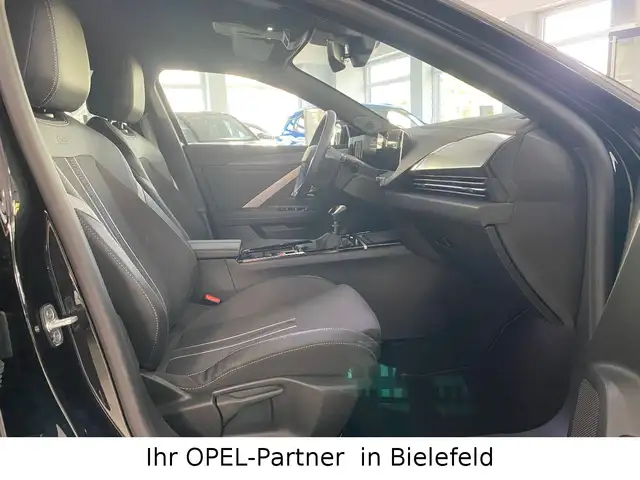 Opel Astra view 14