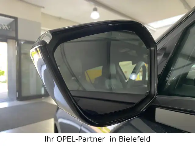 Opel Astra view 8