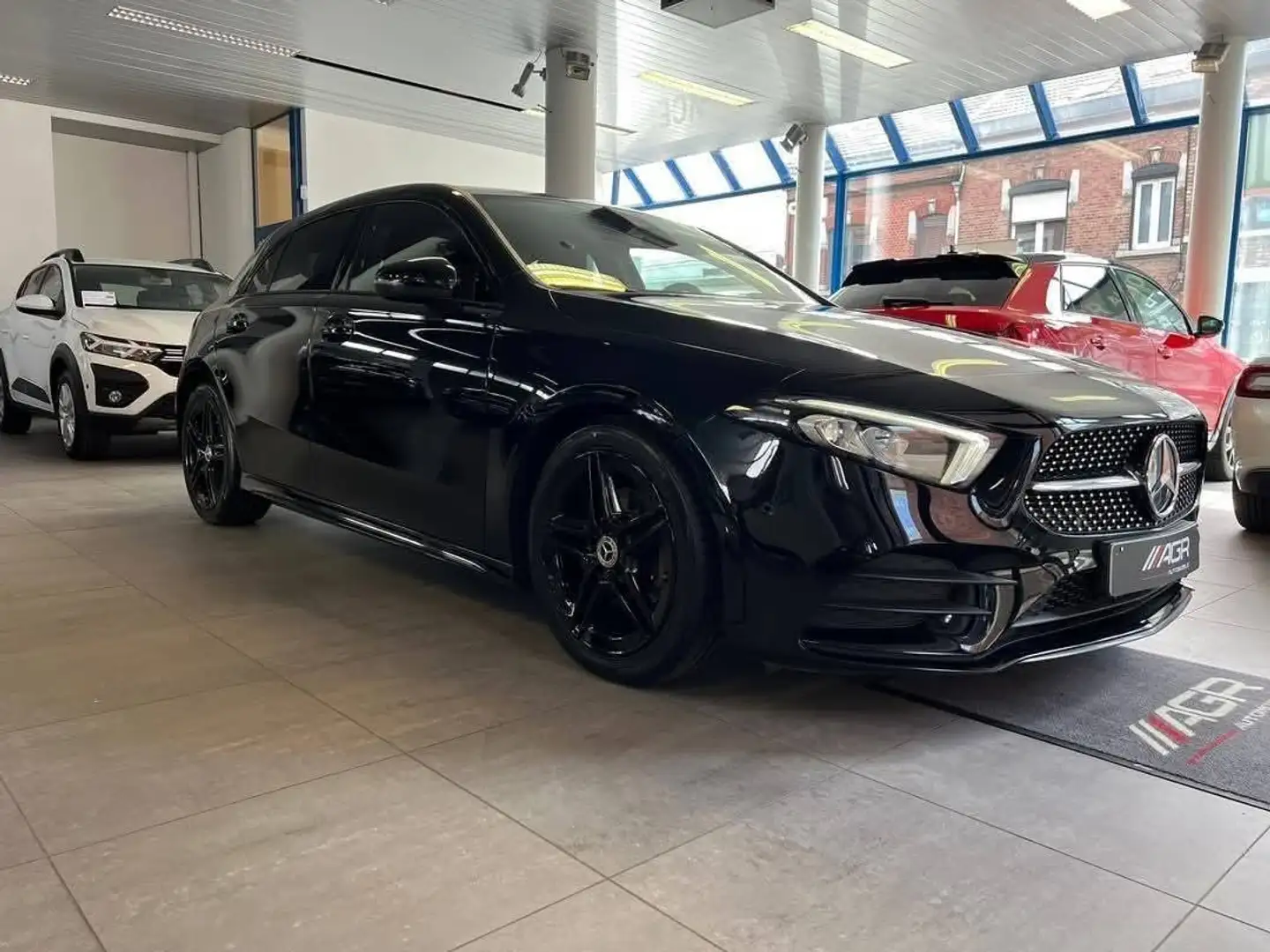 Mercedes-Benz A 180 PACK AMG BOITE AUTOMATIQUE Nero - 2