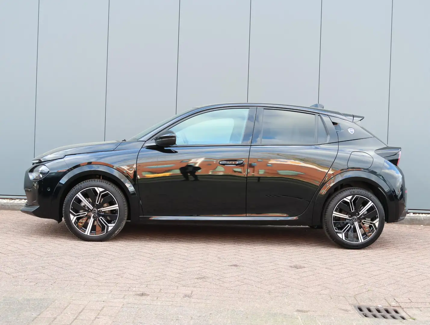 Lancia Ypsilon 1.2 136pk Hybrid LX | Per Mnd € 399,- private leas Zwart - 2