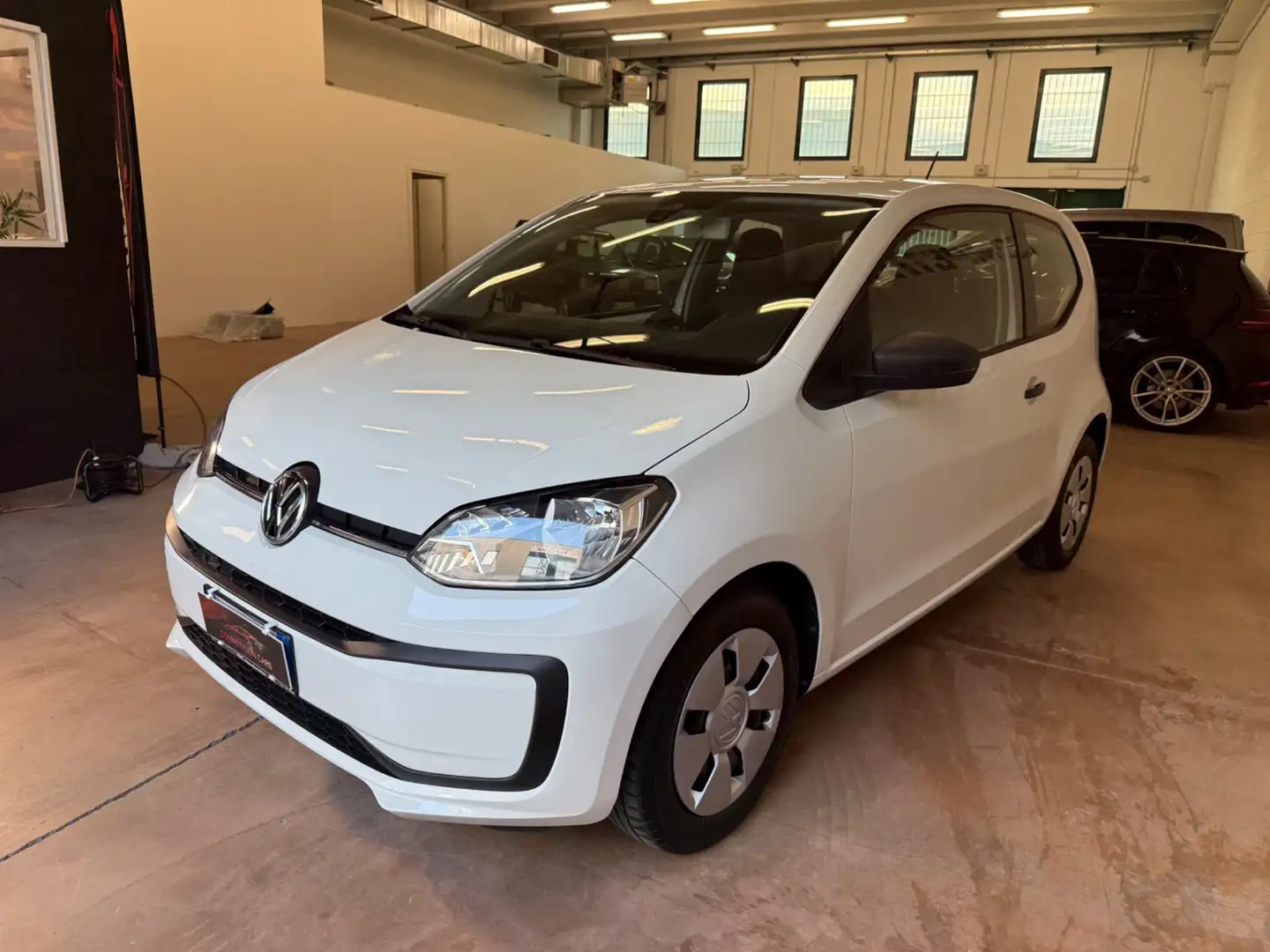 Volkswagen up! 1.0 3p. move up! Weiß - 1